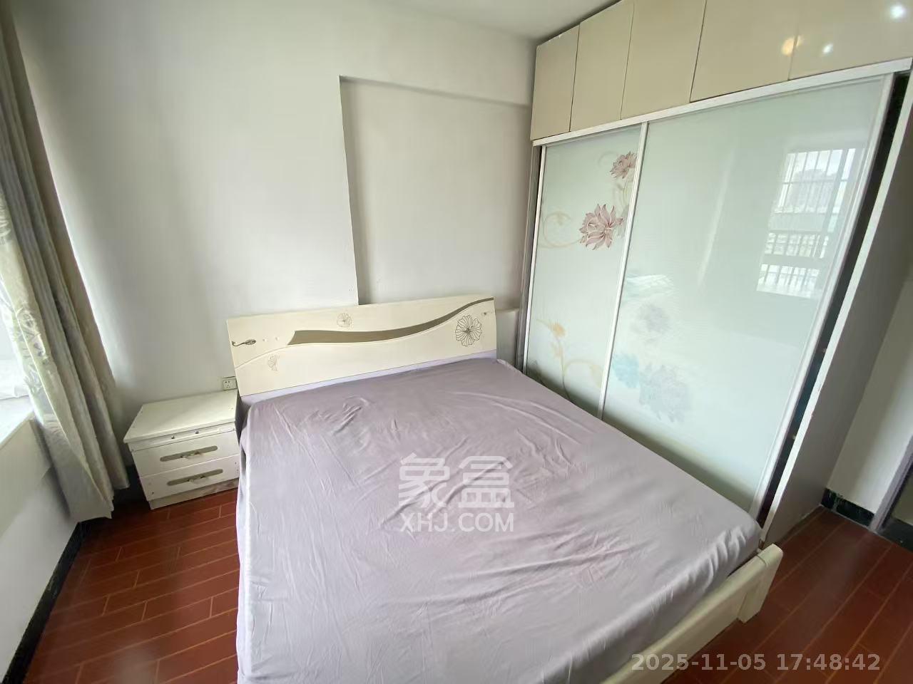 钱隆樽品(一、二、三期)  2室2厅1卫    2000.0元/月室内图