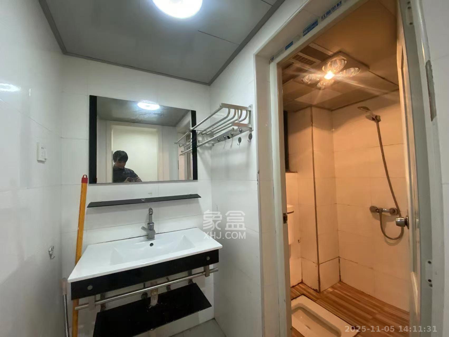 东玺门  3室1厅1卫    2700.0元/月室内图