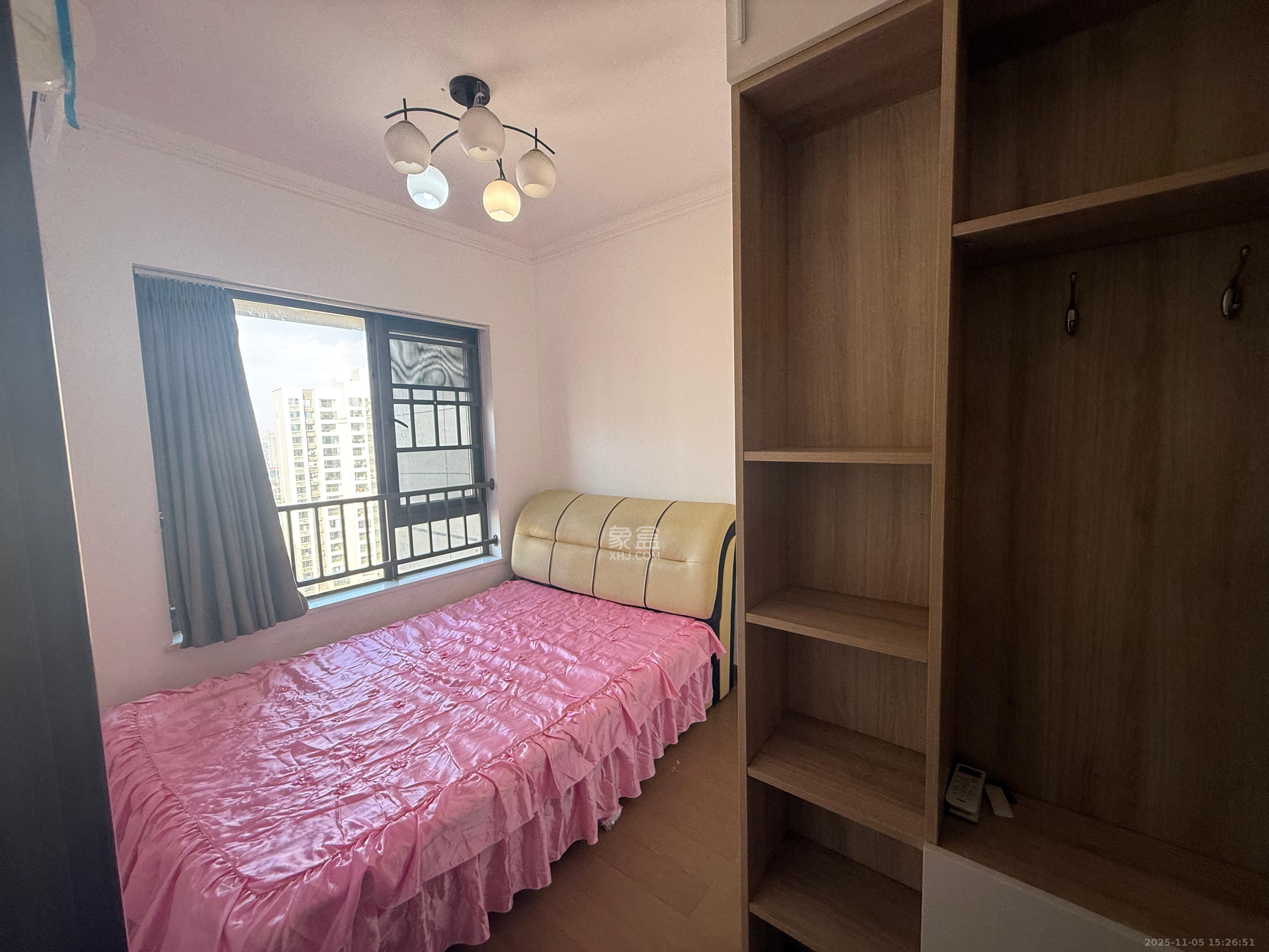 阳光城尚东湾青柠园  3室2厅2卫    2500.0元/月室内图