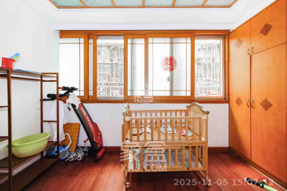 兰景花园  4室2厅2卫    2200.0元/月室内图