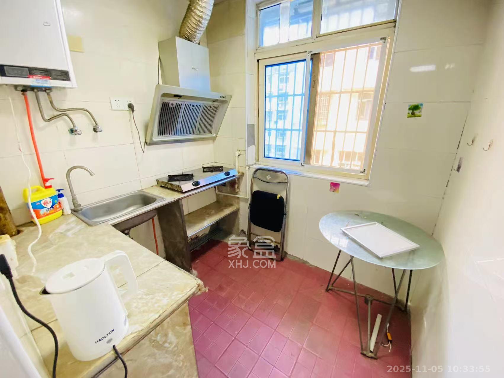 楚湘街二条巷散盘  2室1厅1卫    1800.0元/月室内图