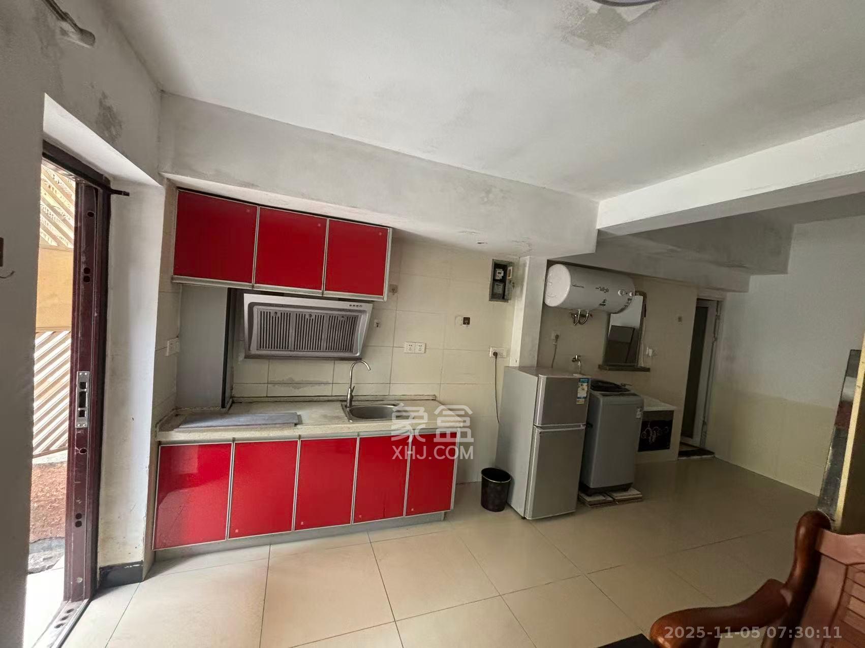 御景龙城 1室1厅1卫 800.0元/月 御景龙城 1室1厅1卫 800.0元/月室内图