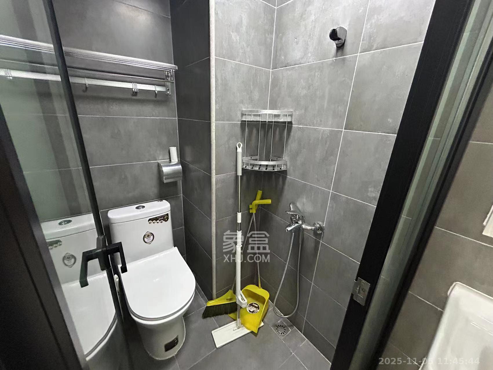 复地星光天地 1室0厅0卫 2600.0元/月 复地星光天地 1室0厅0卫 2600.0元/月室内图