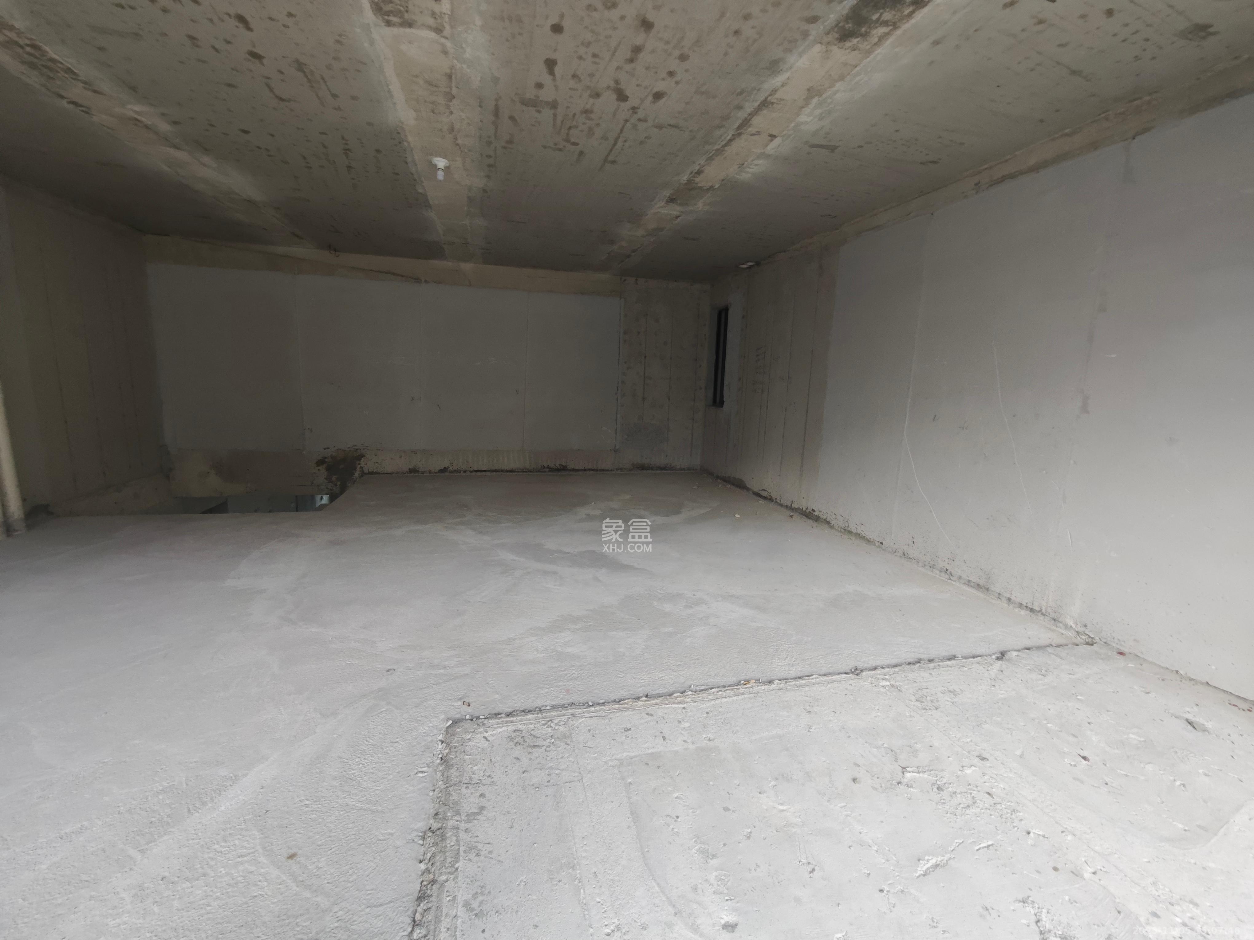 新城明昱东方  4室2厅2卫    4500.0元/月室内图