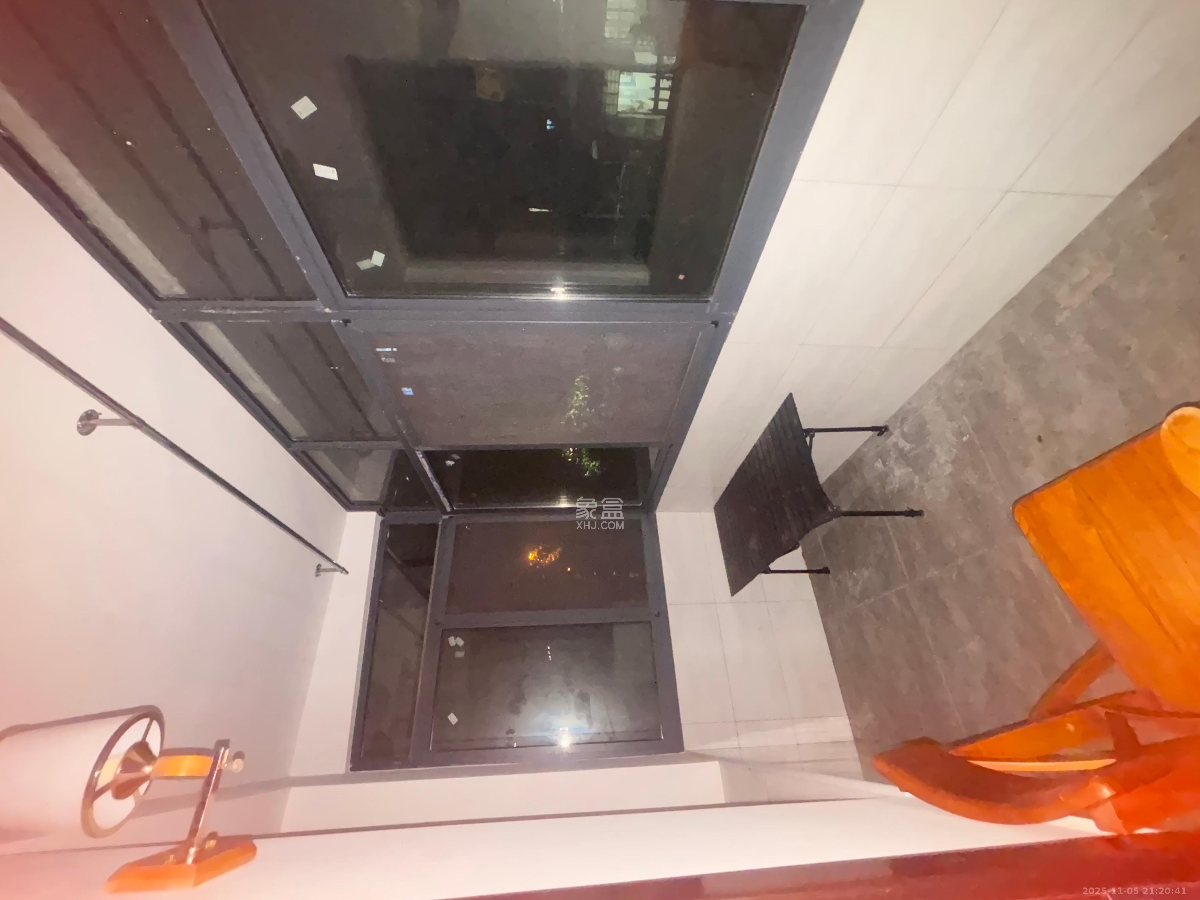 人民新村  2室1厅1卫    1600.0元/月室内图