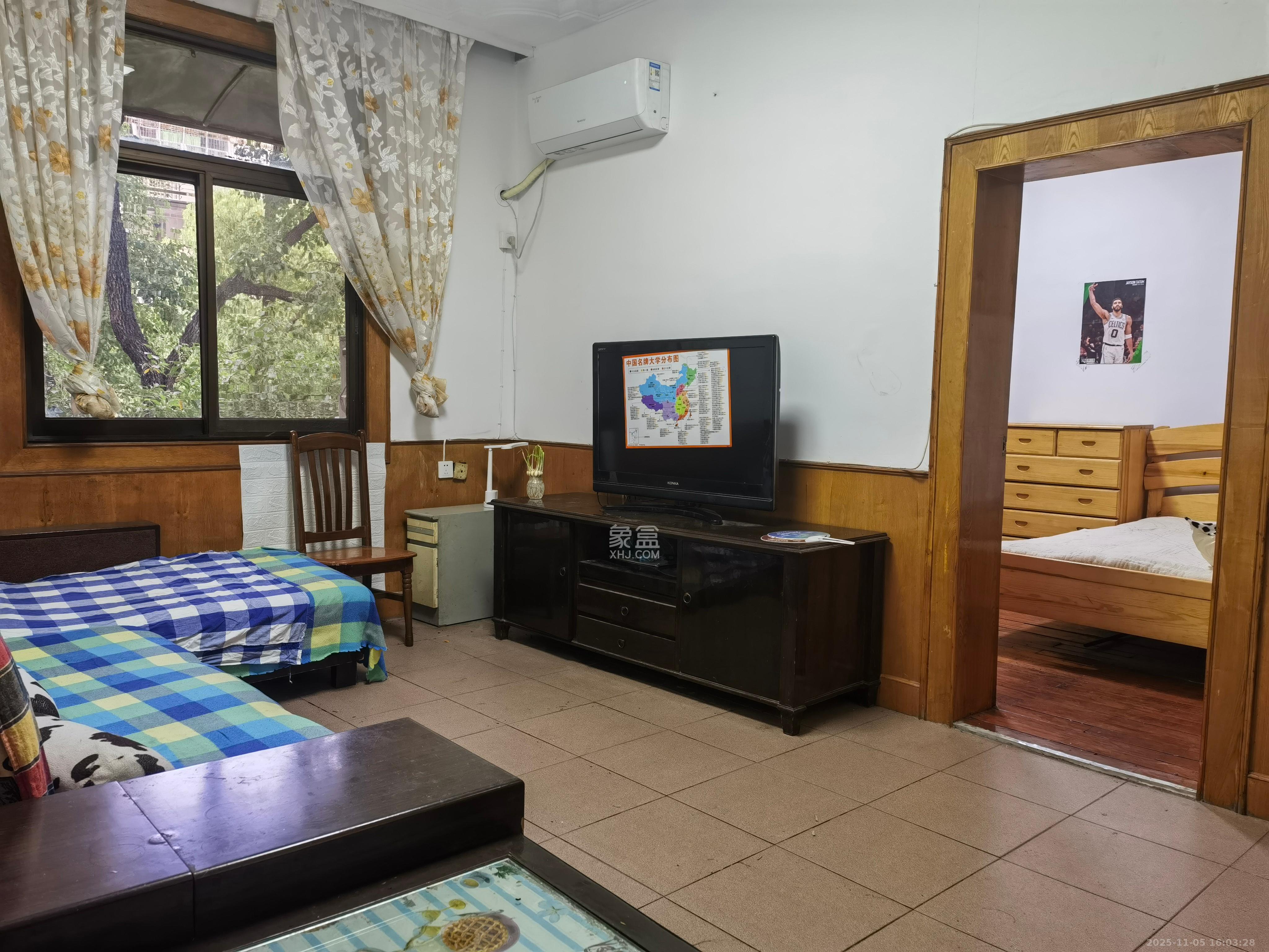 省水院宿舍 3室1厅1卫 2300.0元/月 省水院宿舍 3室1厅1卫 2300.0元/月室内图