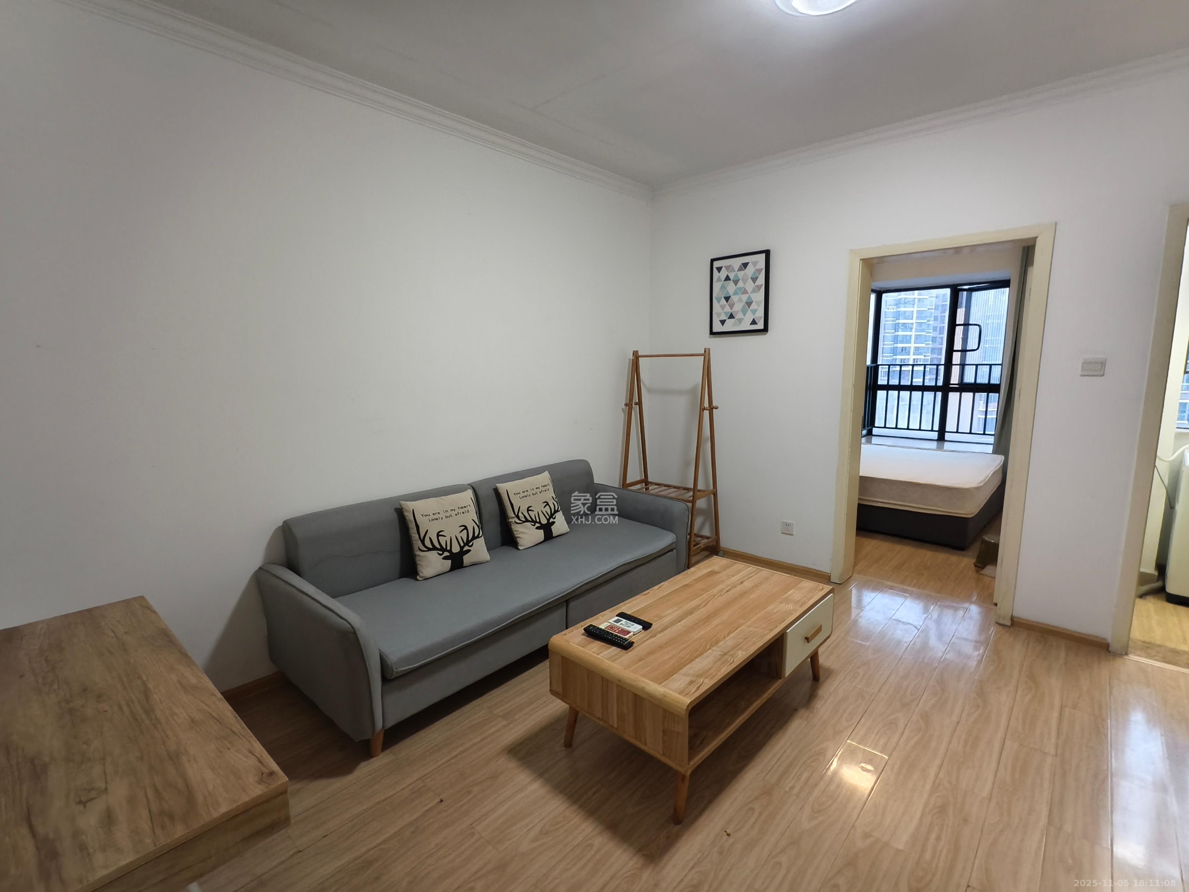 万芙锦城  1室1厅1卫    1500.0元/月