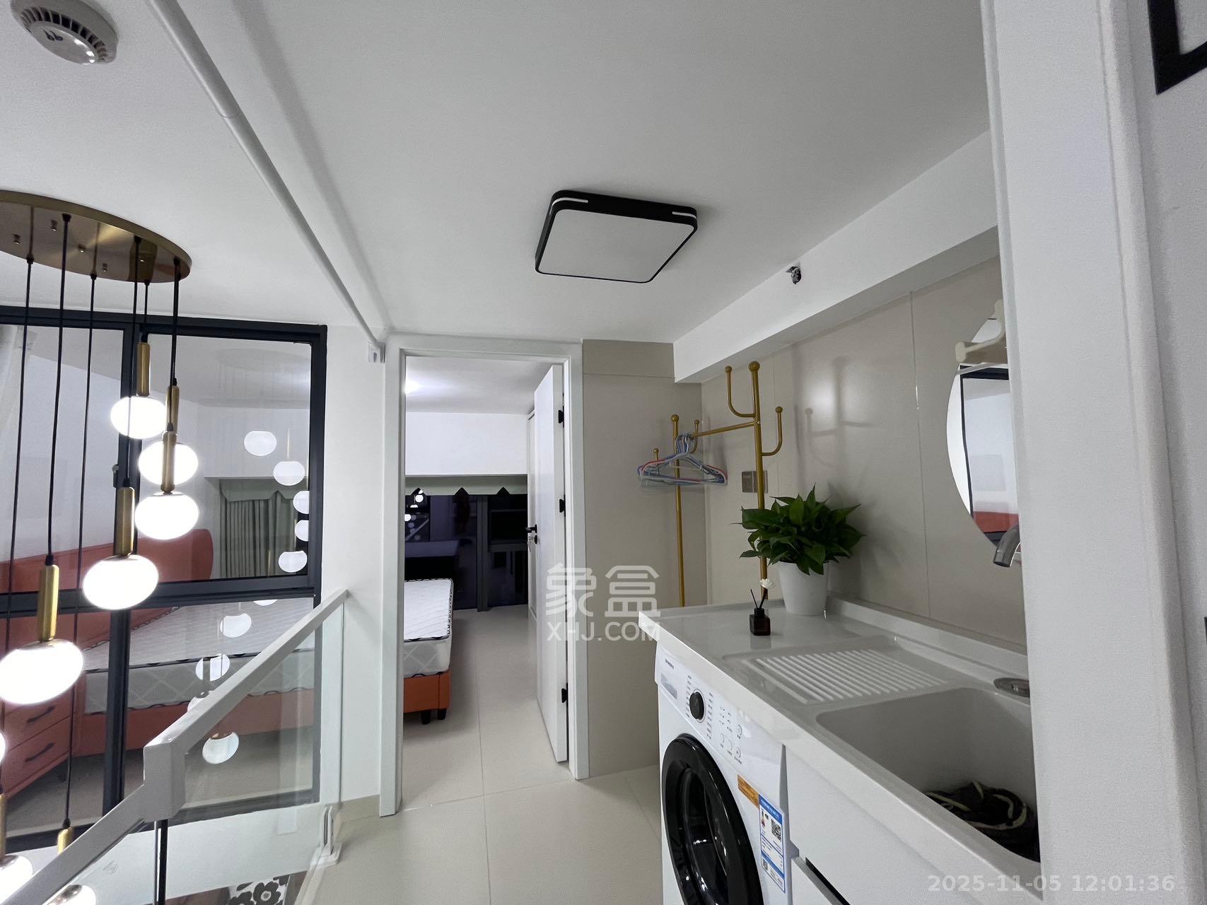 卓越中寰  2室2厅1卫    2600.0元/月室内图