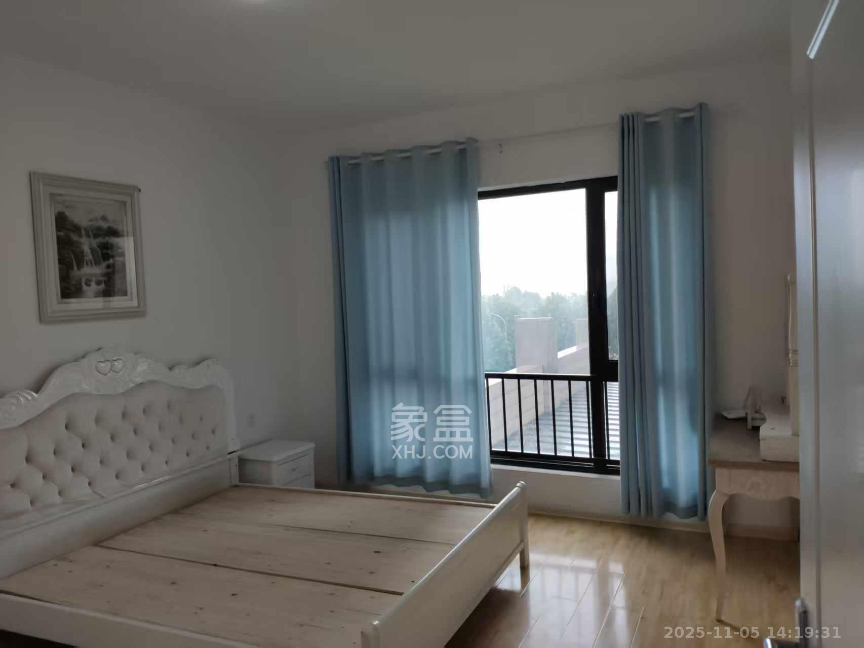 晟通牡丹舸  3室2厅2卫    3900.0元/月室内图