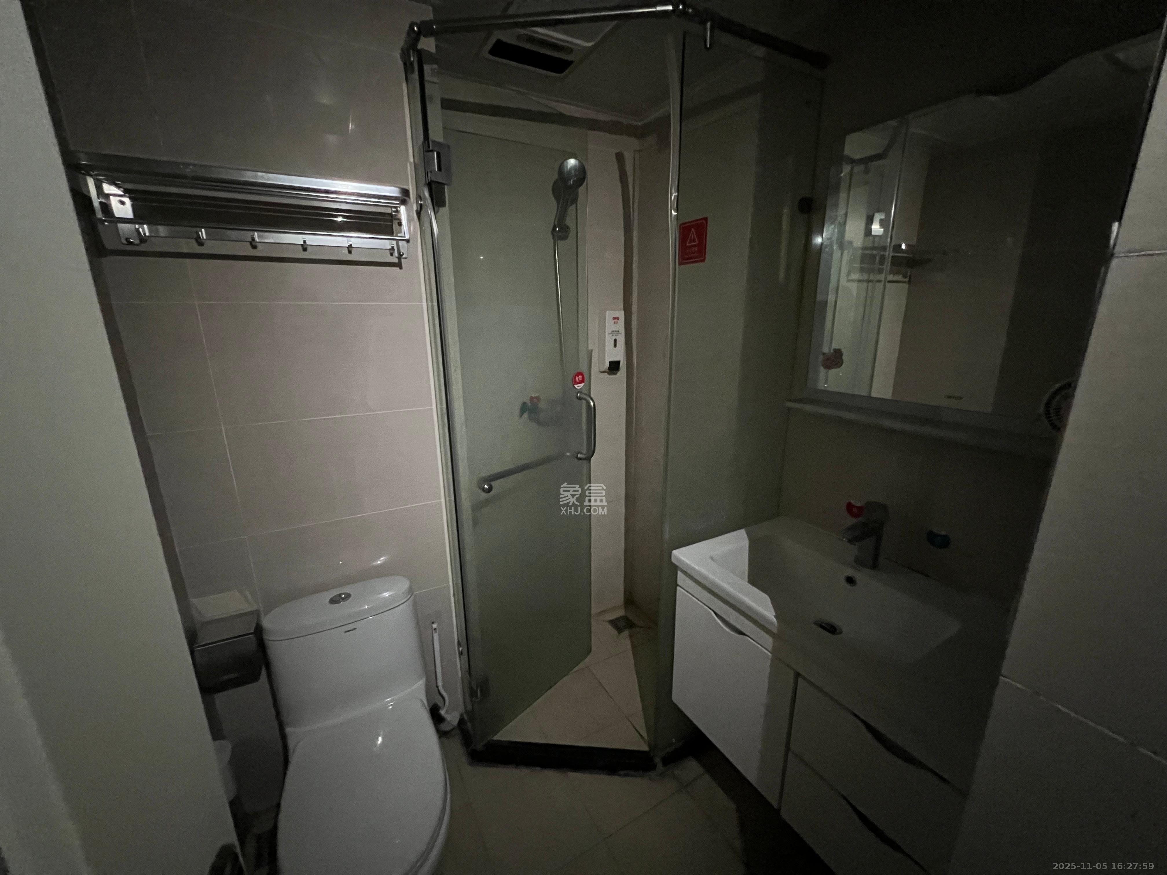 梅溪鑫苑名家  1室1厅1卫    1300.0元/月室内图