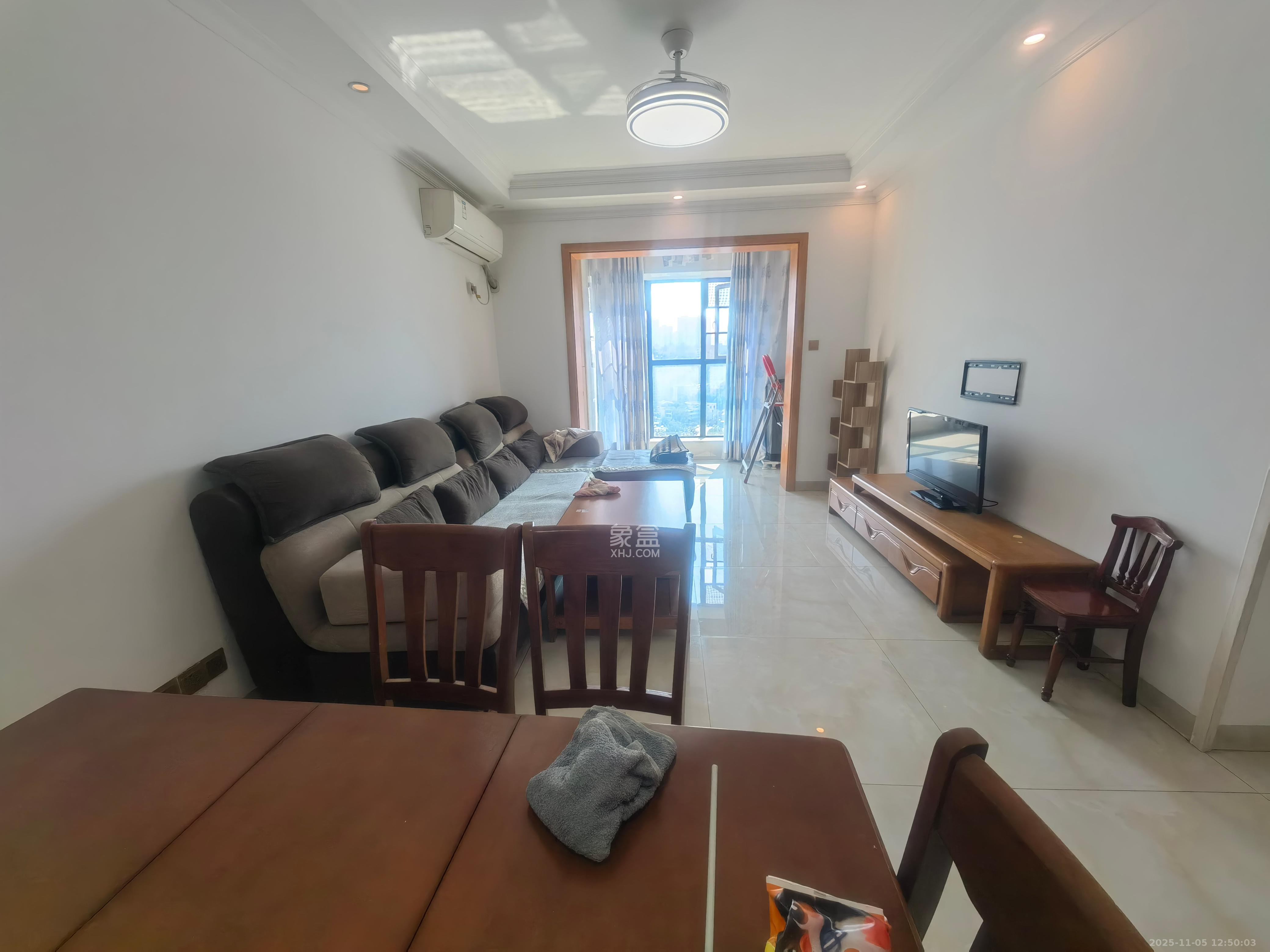 叠彩兰亭 3室2厅2卫 2500.0元/月 叠彩兰亭 3室2厅2卫 2500.0元/月室内图