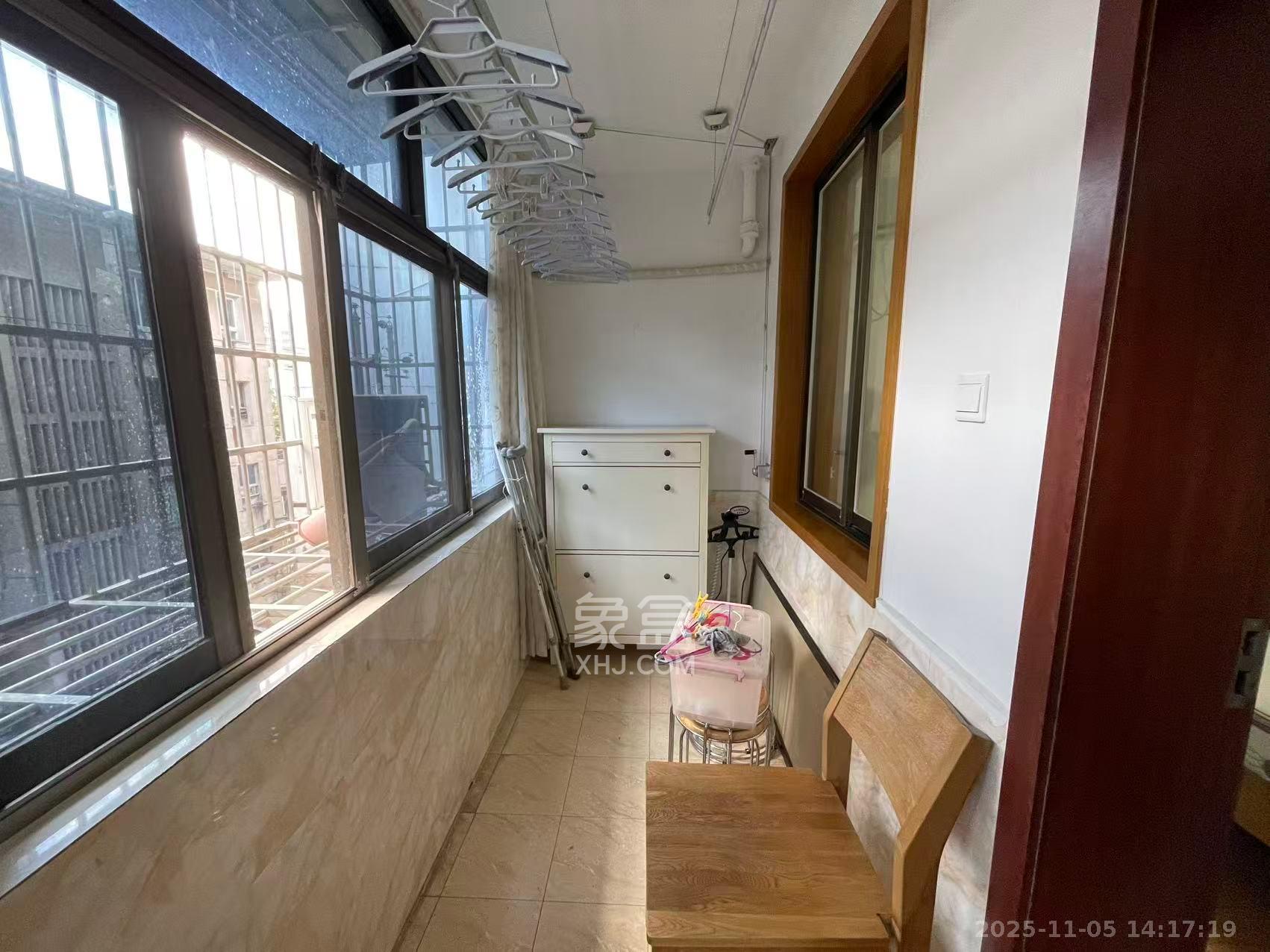 红旗区五片 2室1厅1卫 2200.0元/月 红旗区五片 2室1厅1卫 2200.0元/月室内图