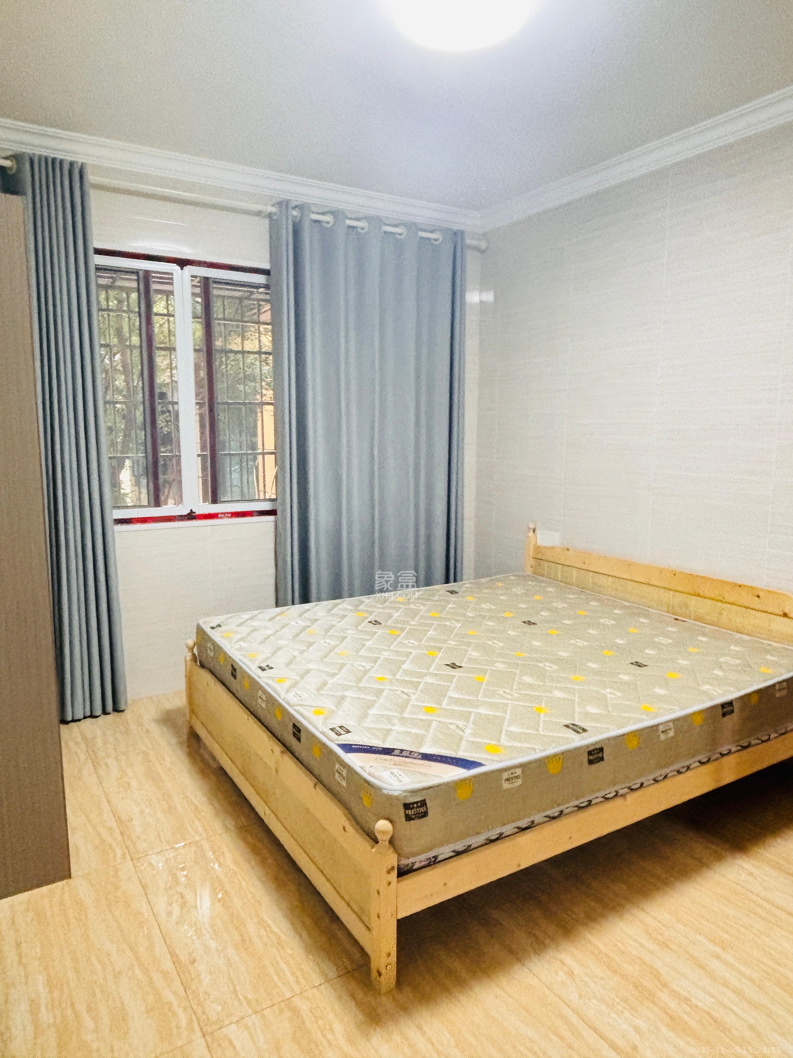 桥头家苑一期  1室1厅1卫    1000.0元/月室内图