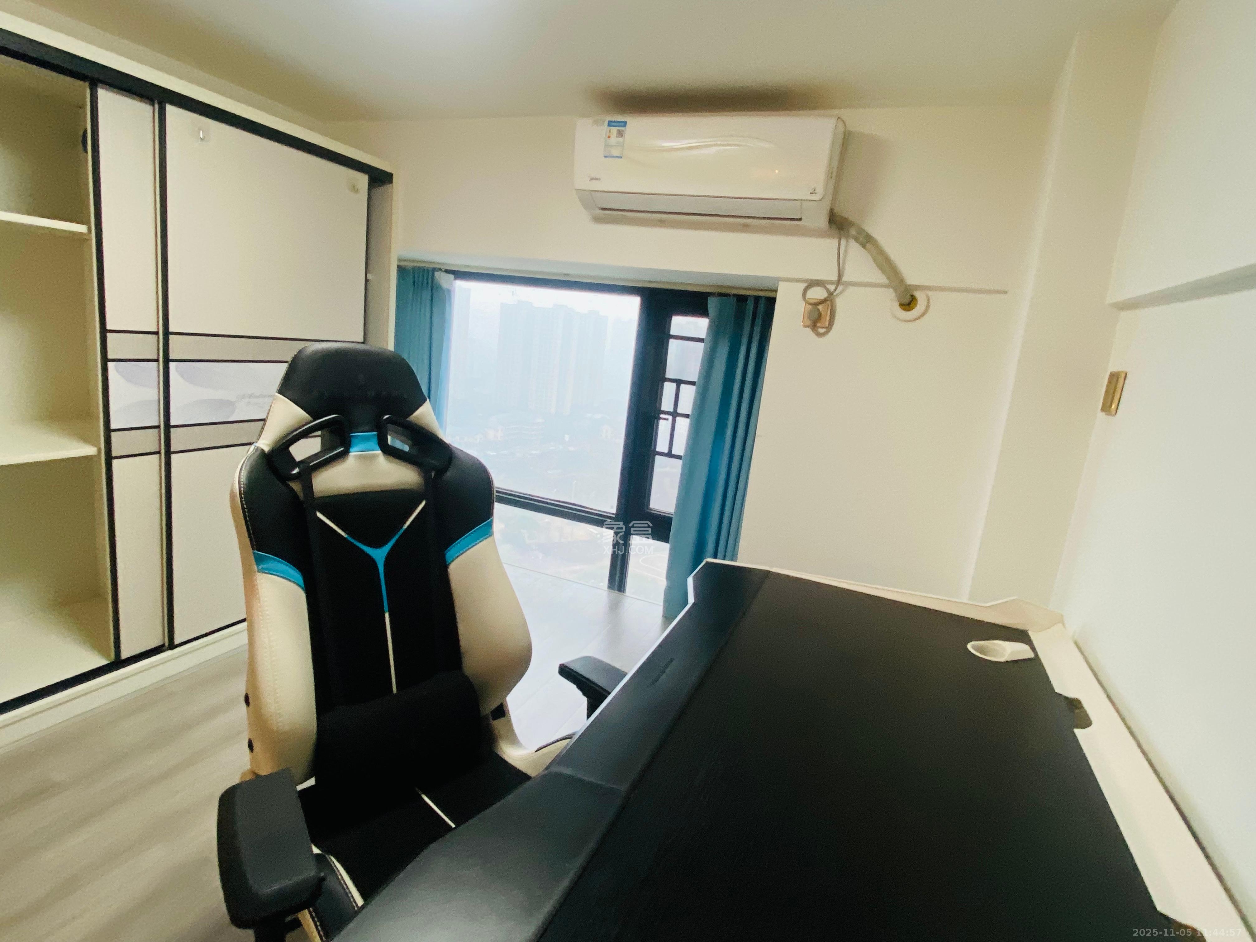 华润翡翠府  2室1厅1卫    1500.0元/月室内图