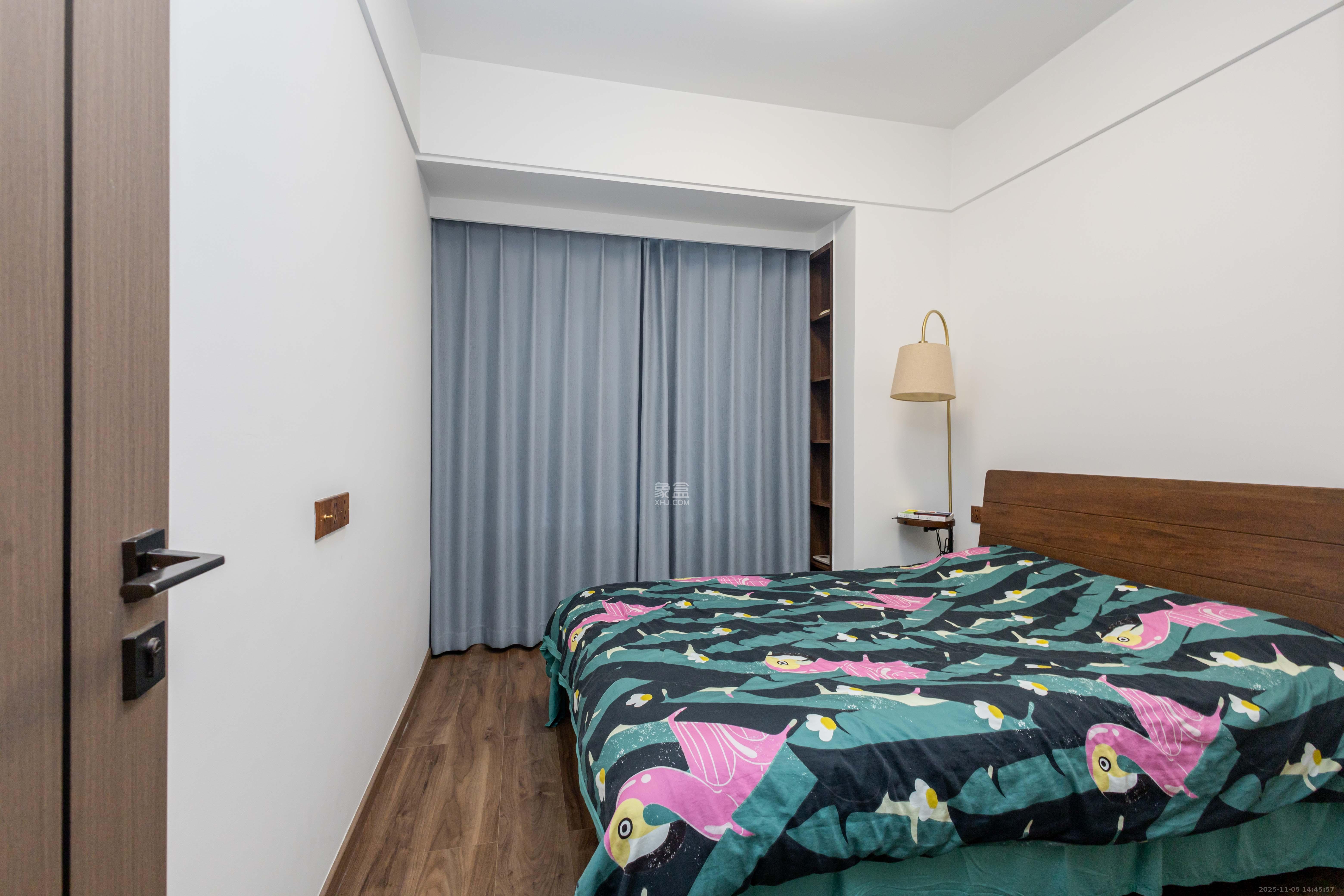 金茂建发观悦 3室2厅2卫 205.0万 金茂建发观悦 3室2厅2卫 205.0万卧室