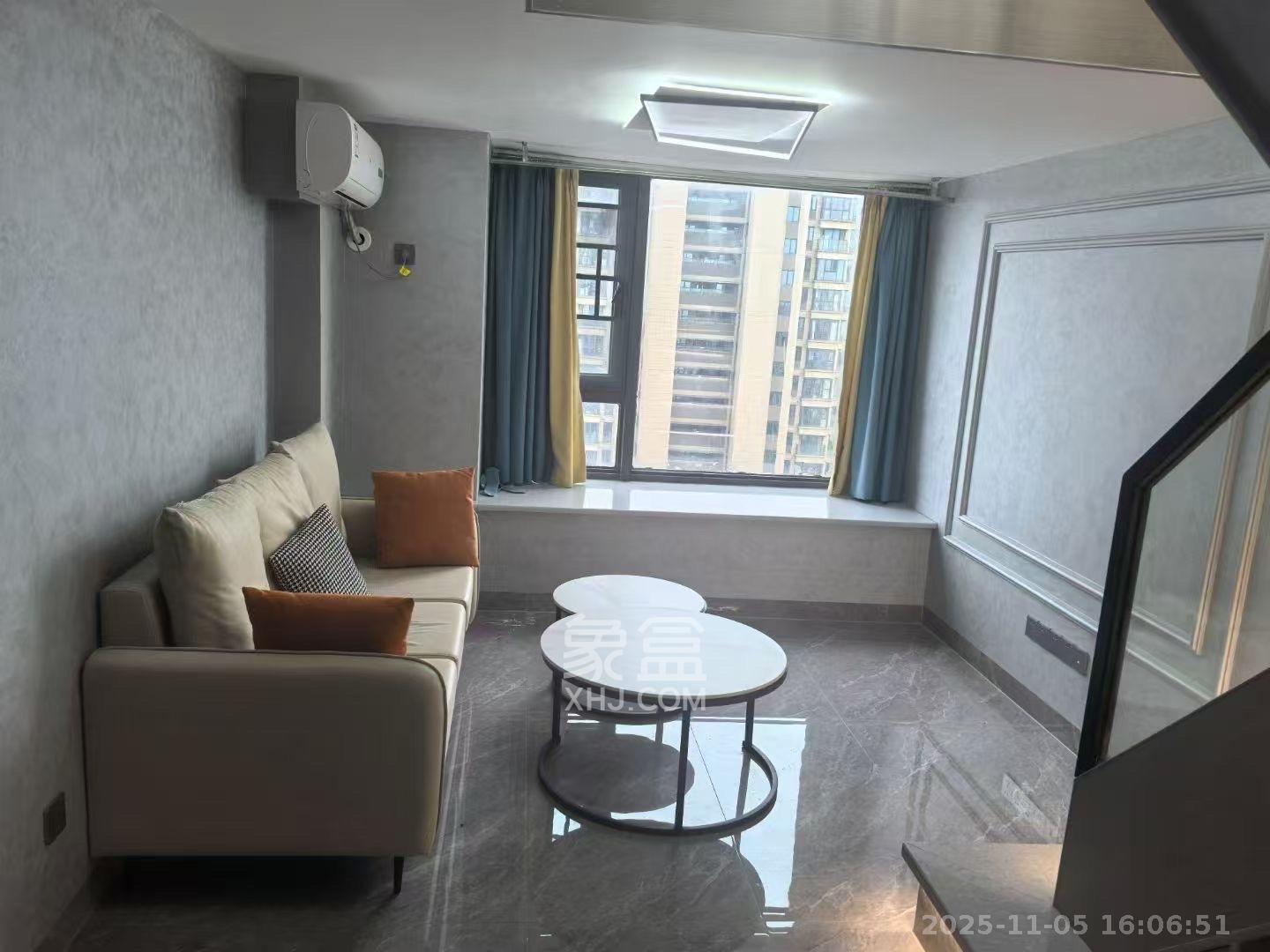 华润翡翠府  1室1厅1卫    1800.0元/月