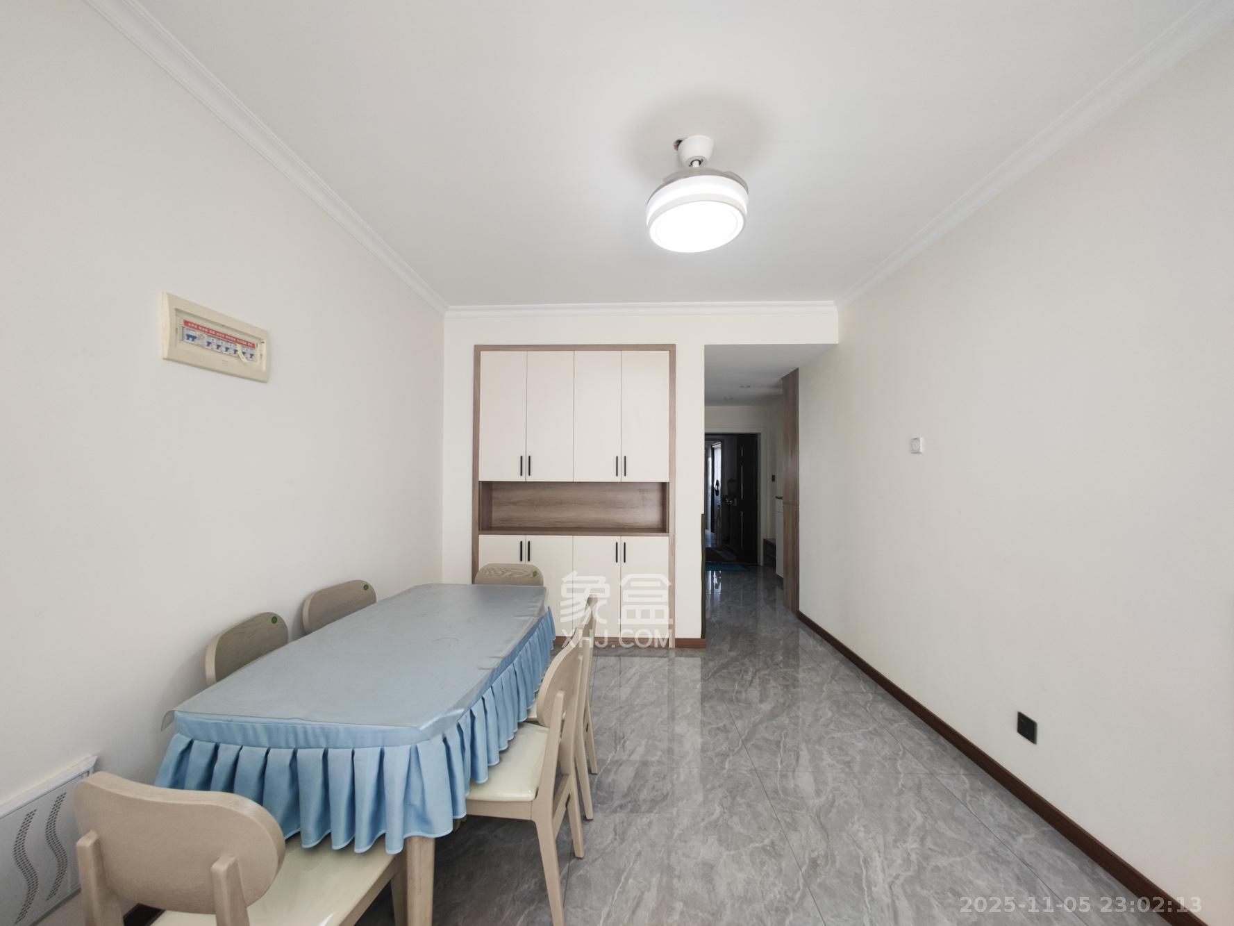 西湖鸿运佳苑  3室2厅2卫    95.0万其他