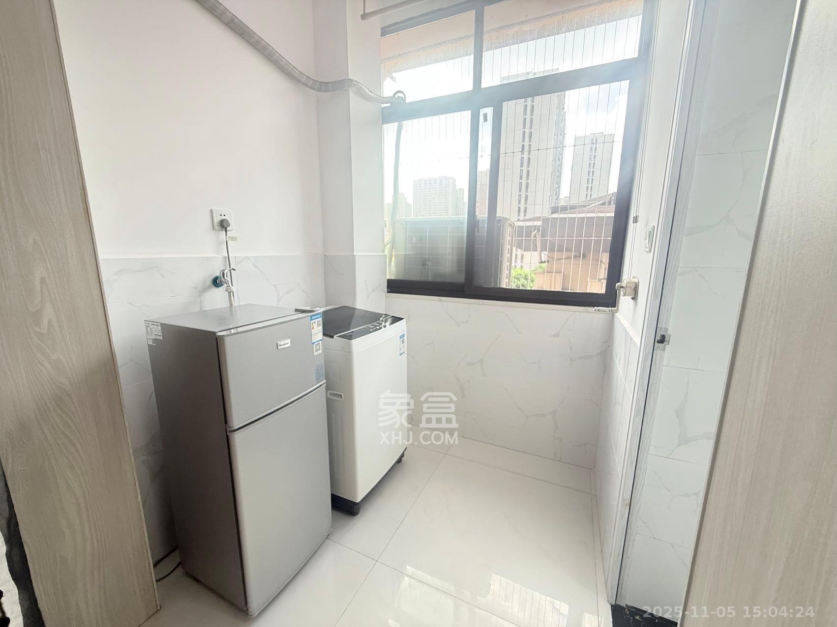 国泰九龙湾 1室0厅0卫 1700.0元/月 国泰九龙湾 1室0厅0卫 1700.0元/月室内图