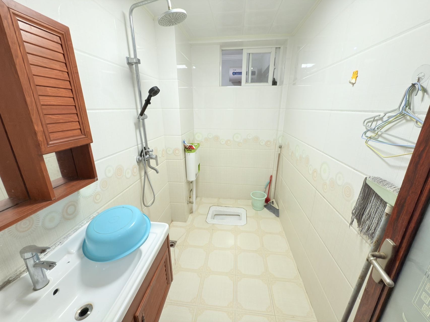 博雅花园 3室2厅1卫 2300.0元/月 博雅花园 3室2厅1卫 2300.0元/月室内图