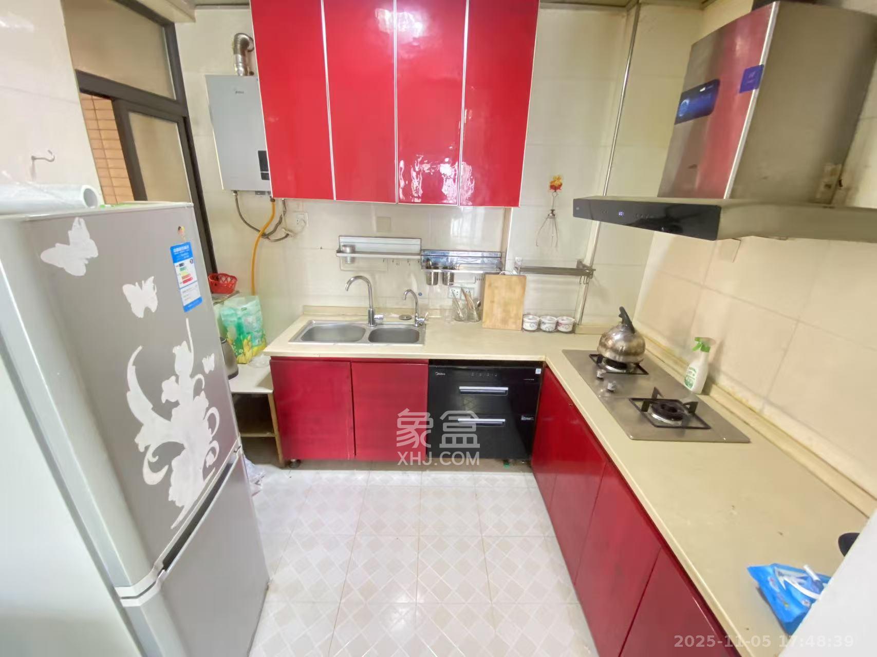 钱隆樽品(一、二、三期)  2室2厅1卫    2000.0元/月室内图