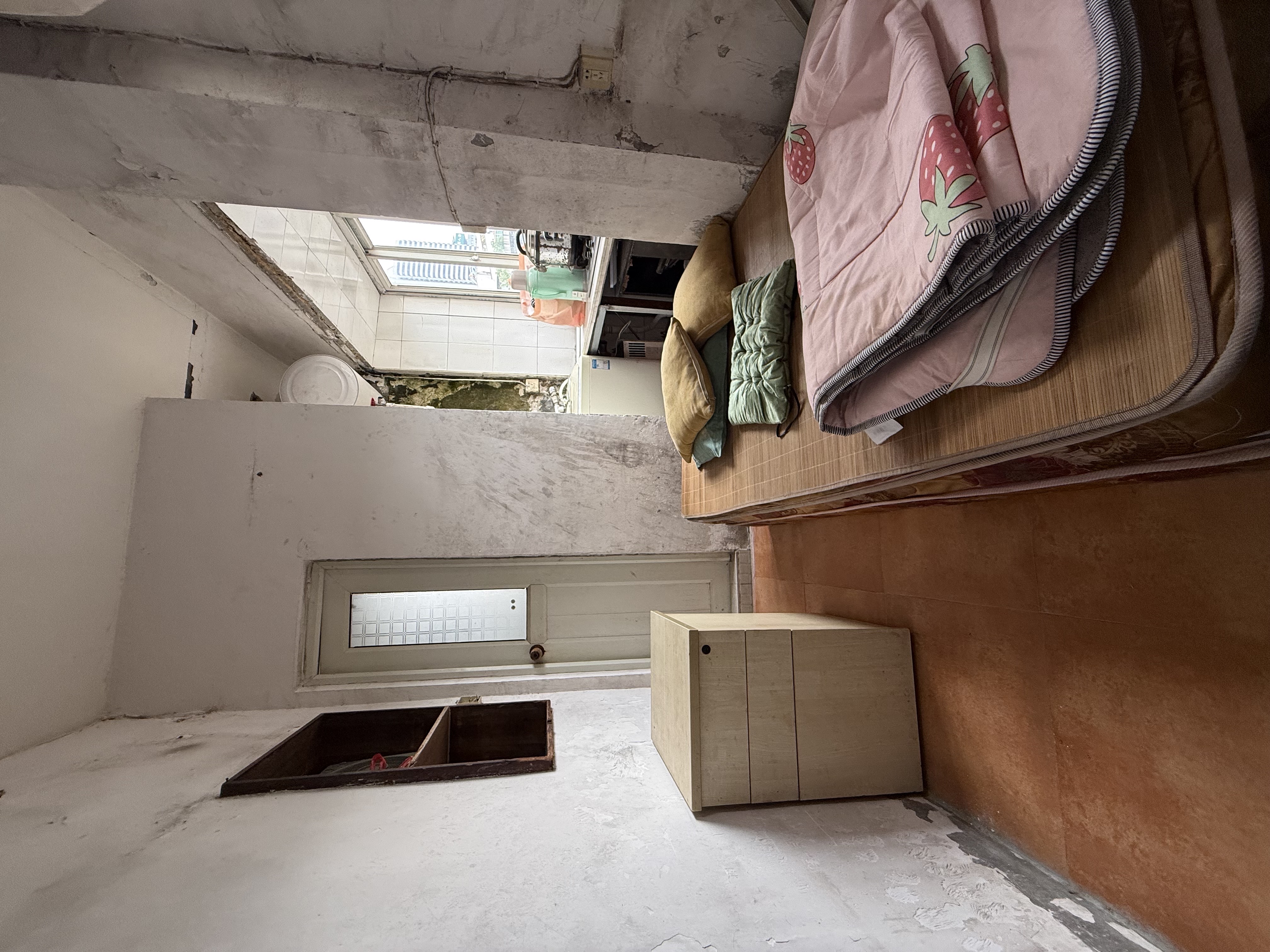 人民新村  1室0厅1卫    300.0元/月户型图