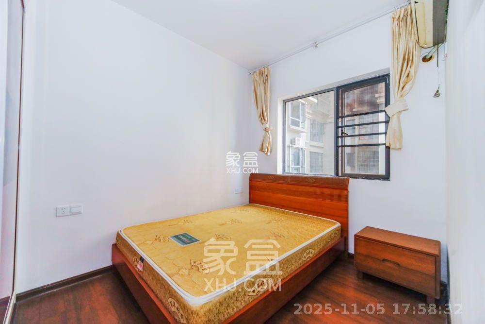 上海城小区 2室2厅1卫 2000.0元/月 上海城小区 2室2厅1卫 2000.0元/月室内图