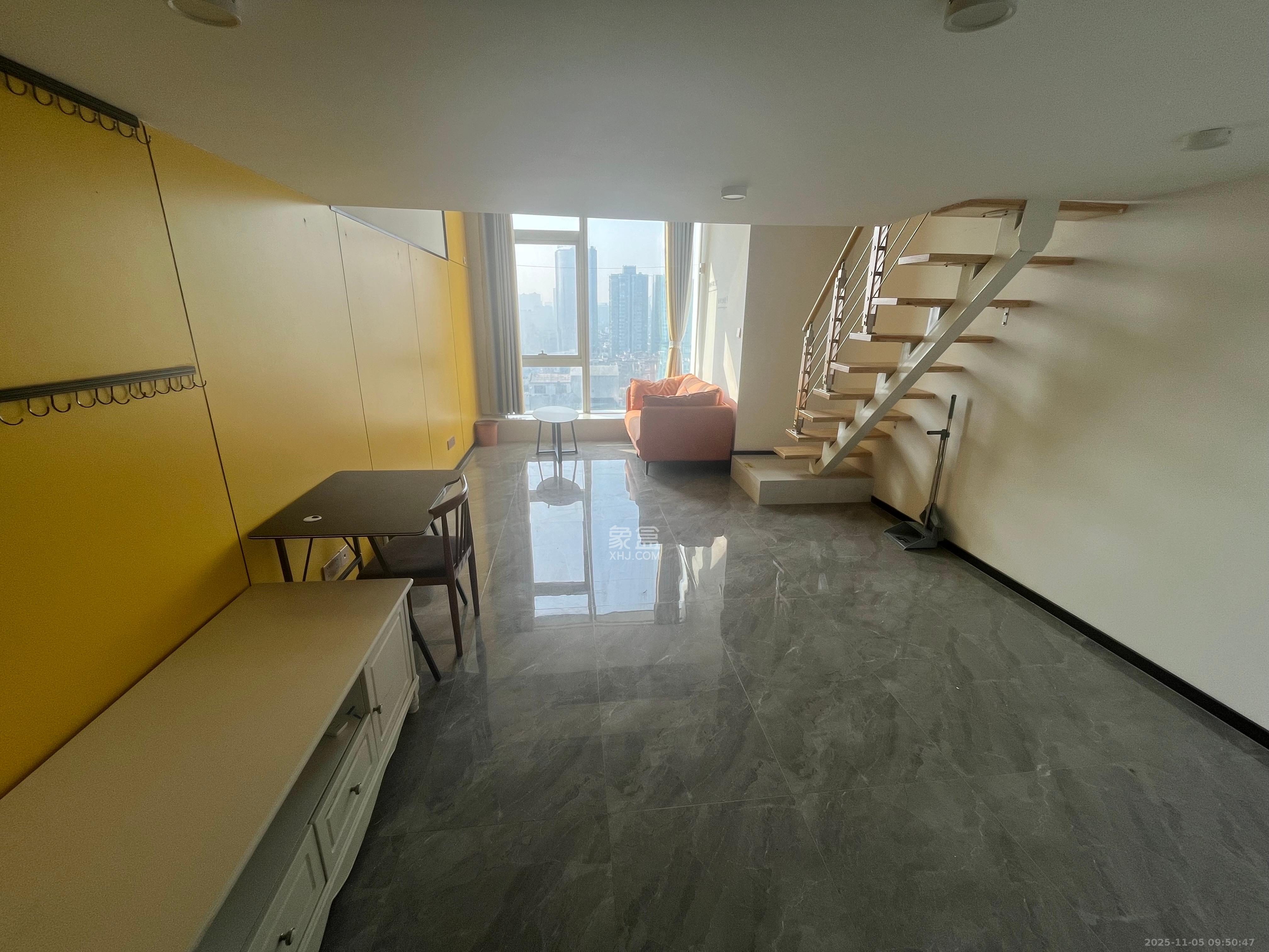 敬天广场 1室1厅1卫 2400.0元/月 敬天广场 1室1厅1卫 2400.0元/月室内图