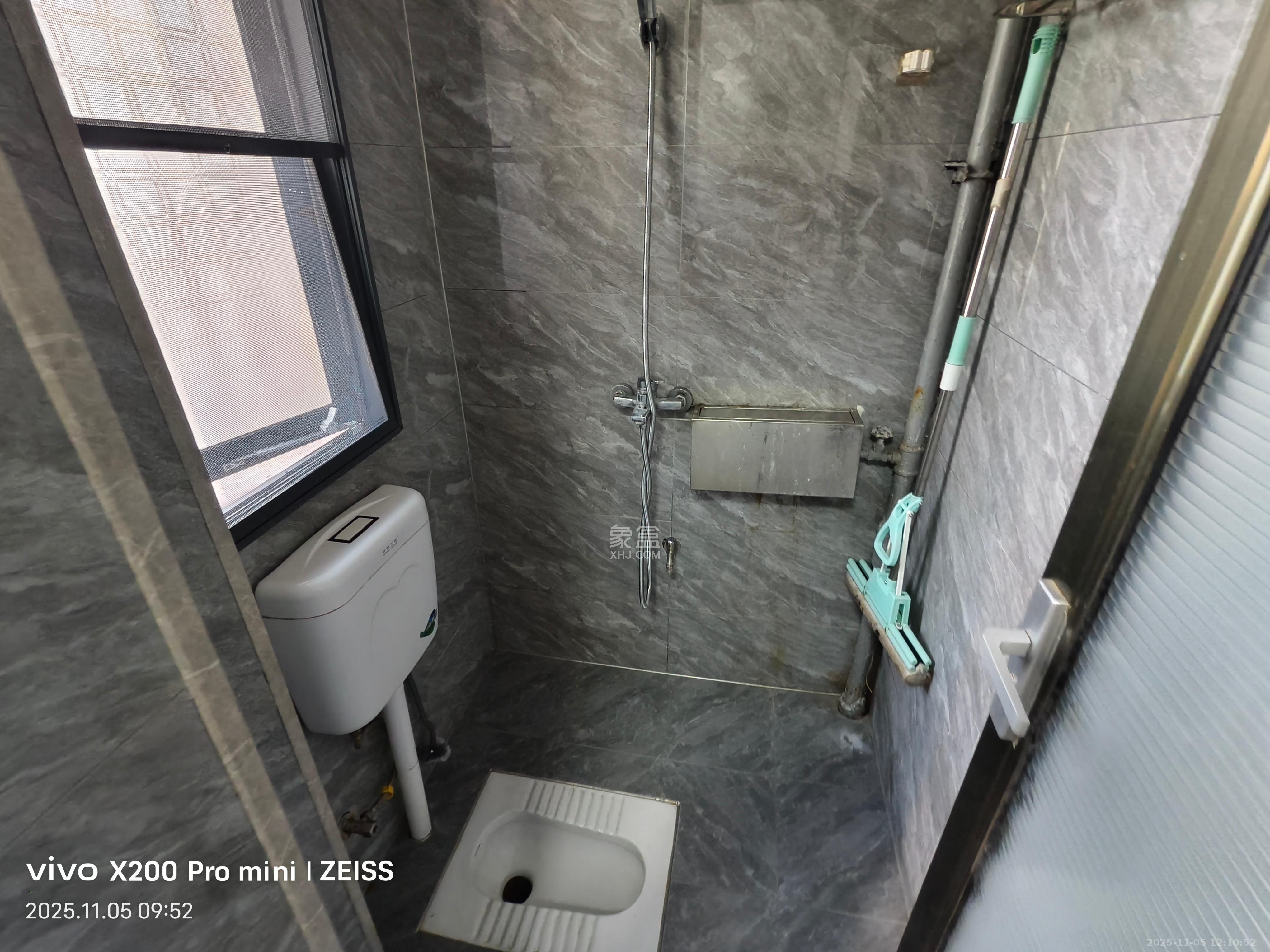 湘雅医院职工宿舍南院  3室1厅1卫    2500.0元/月室内图