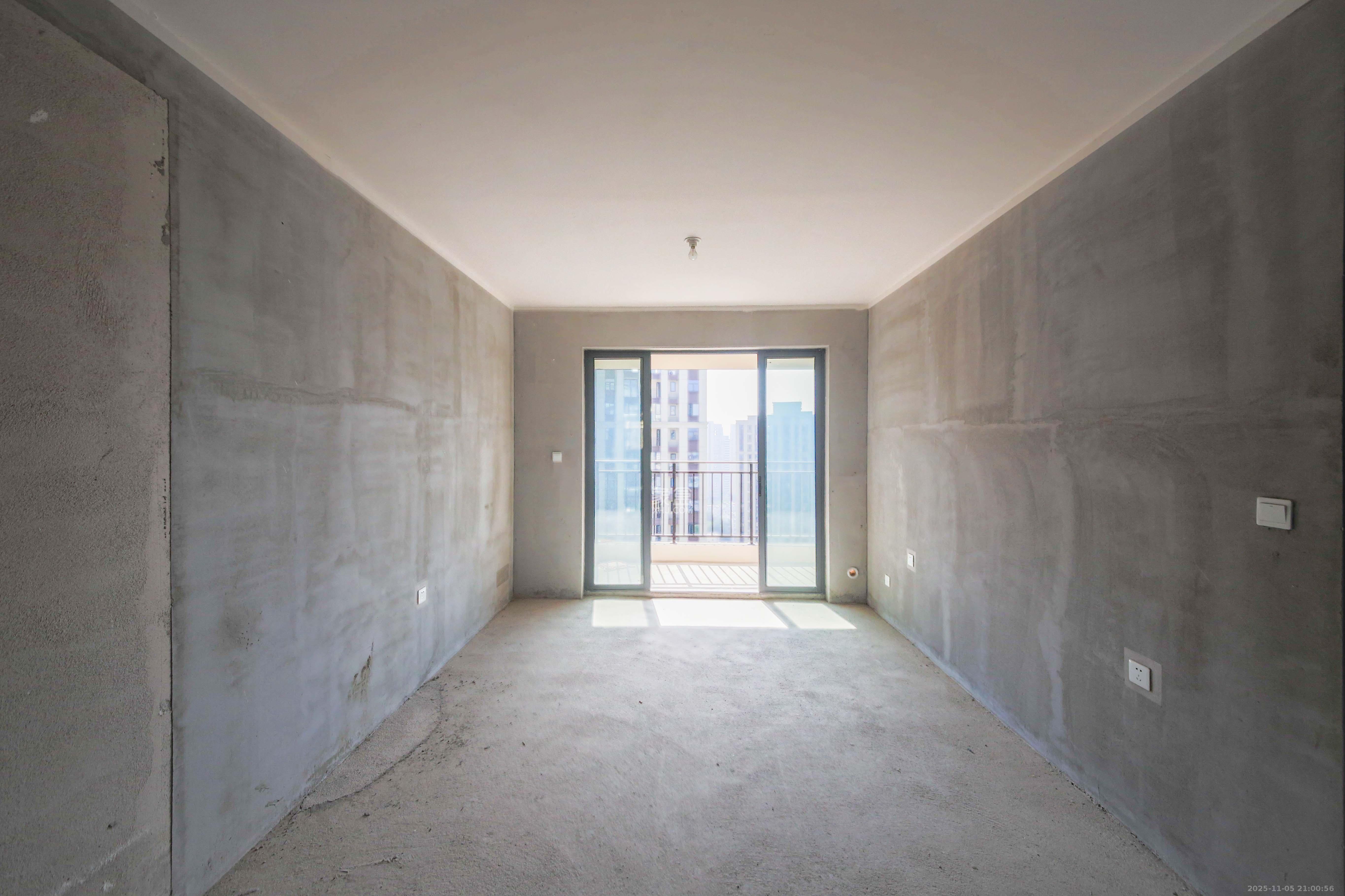 中建钰和城  2室2厅1卫    105.0万客厅