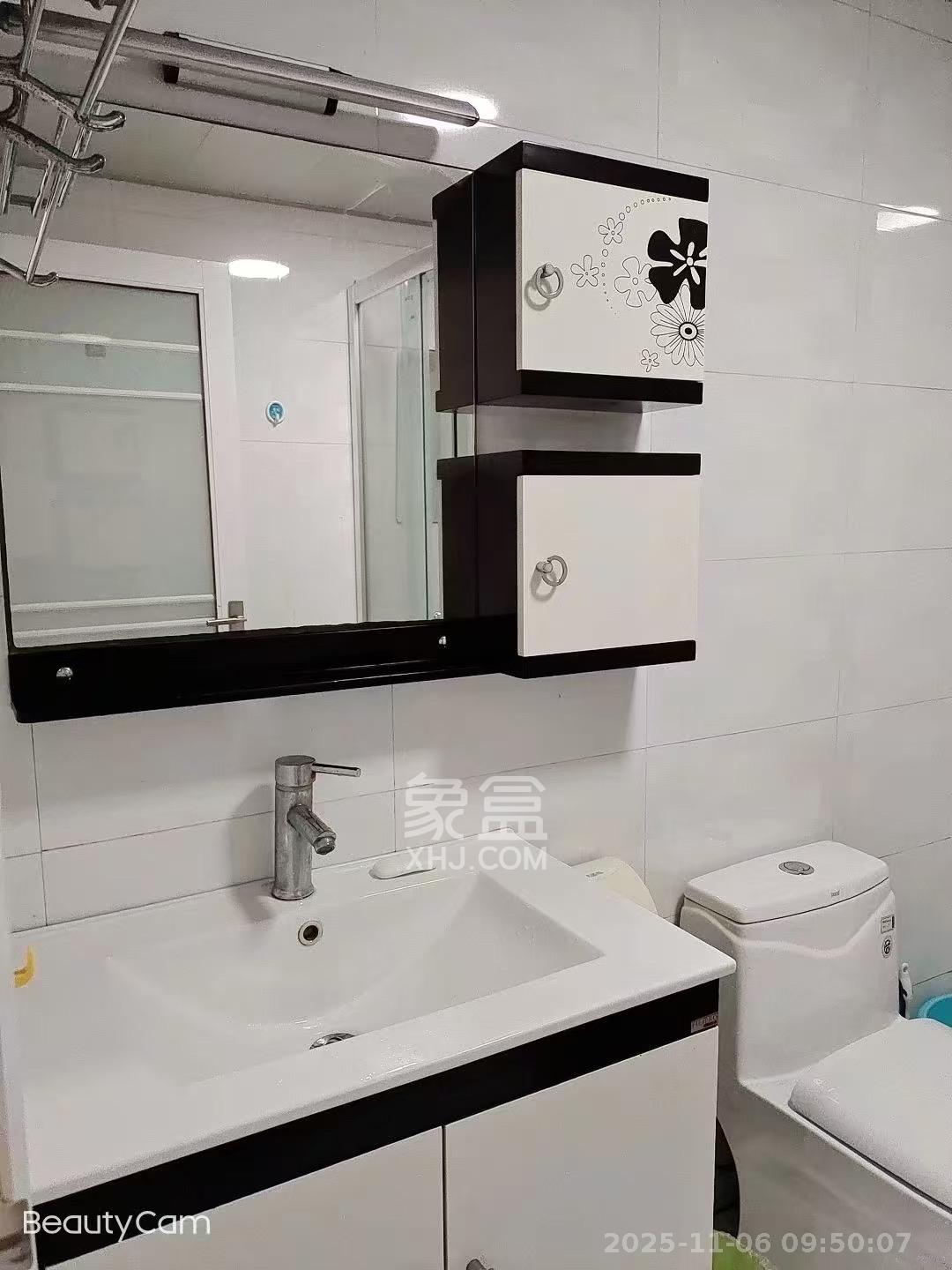 共和世家 1室1厅1卫 2000.0元/月 共和世家 1室1厅1卫 2000.0元/月室内图