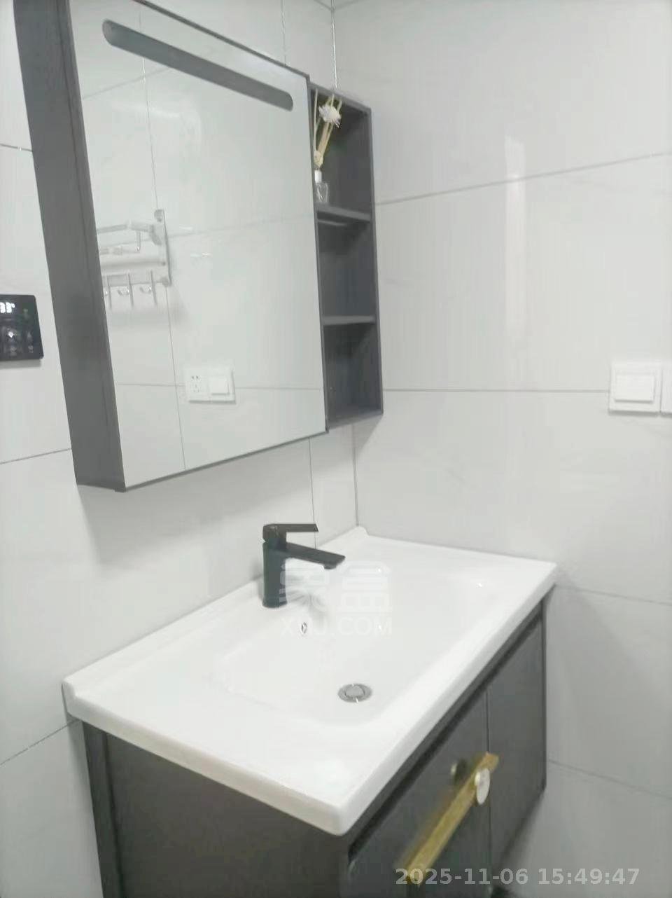 和厚园小区二期  1室1厅1卫    1200.0元/月室内图