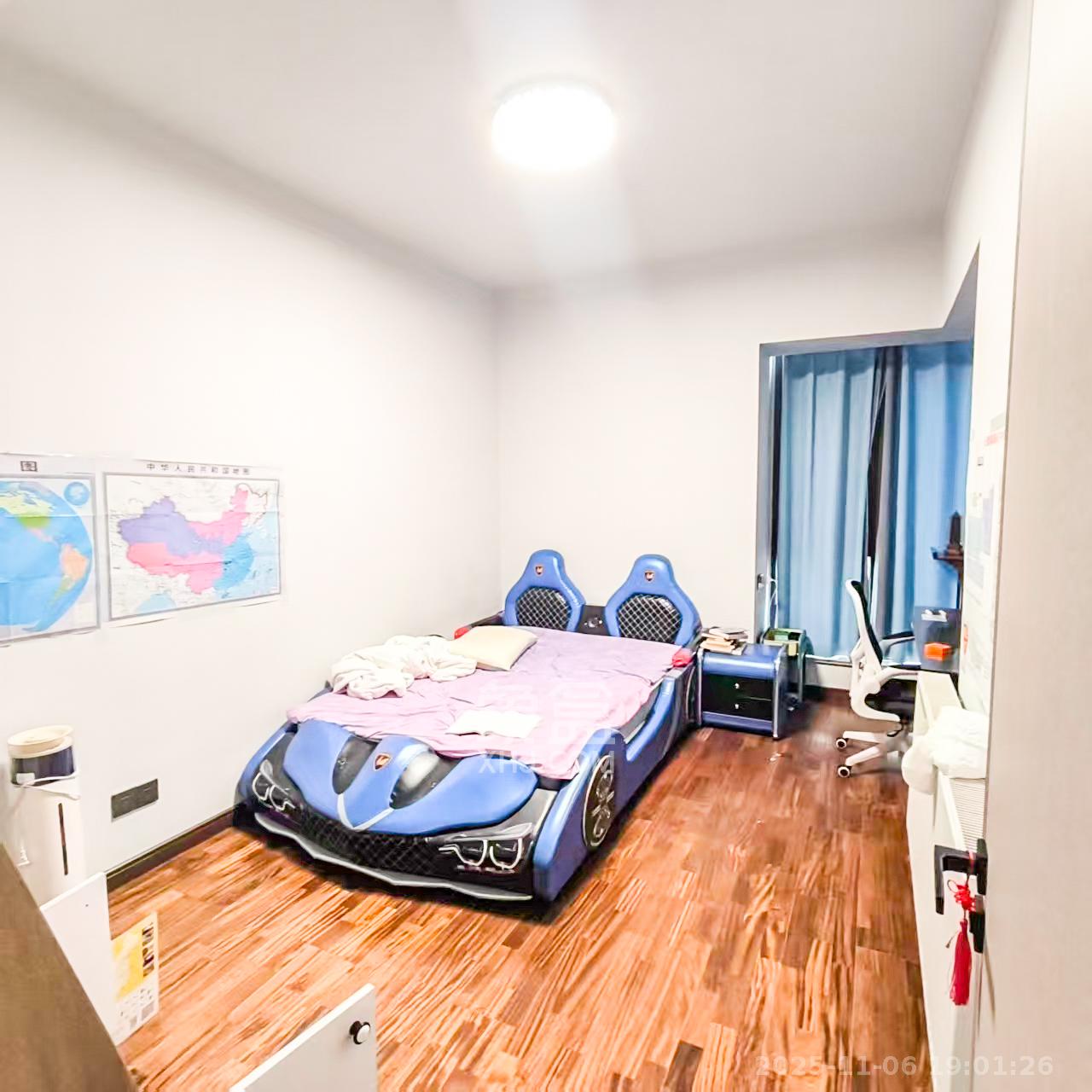 咸嘉新村嘉华苑  5室2厅2卫    187.0万卧室