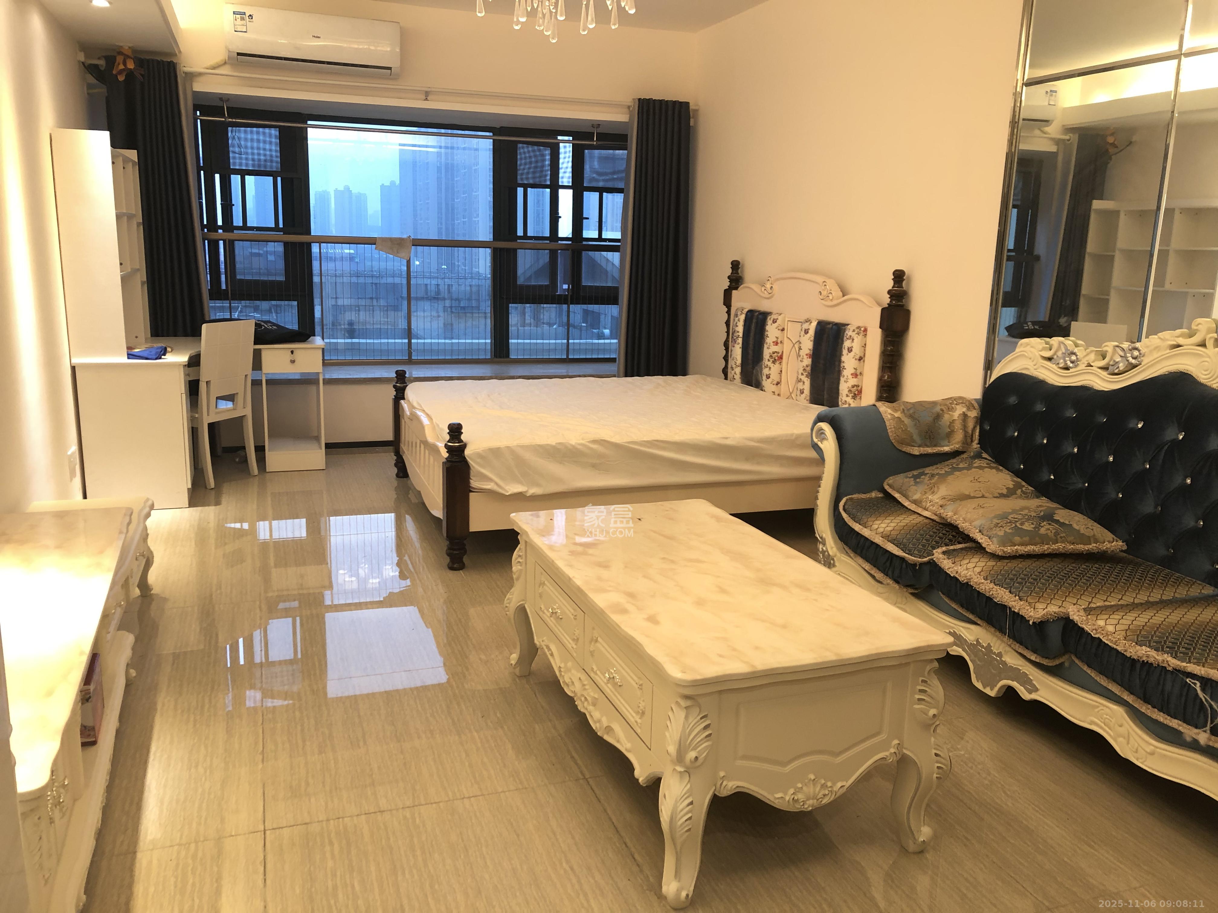 恒大翡翠华庭  1室1厅1卫    1400.0元/月