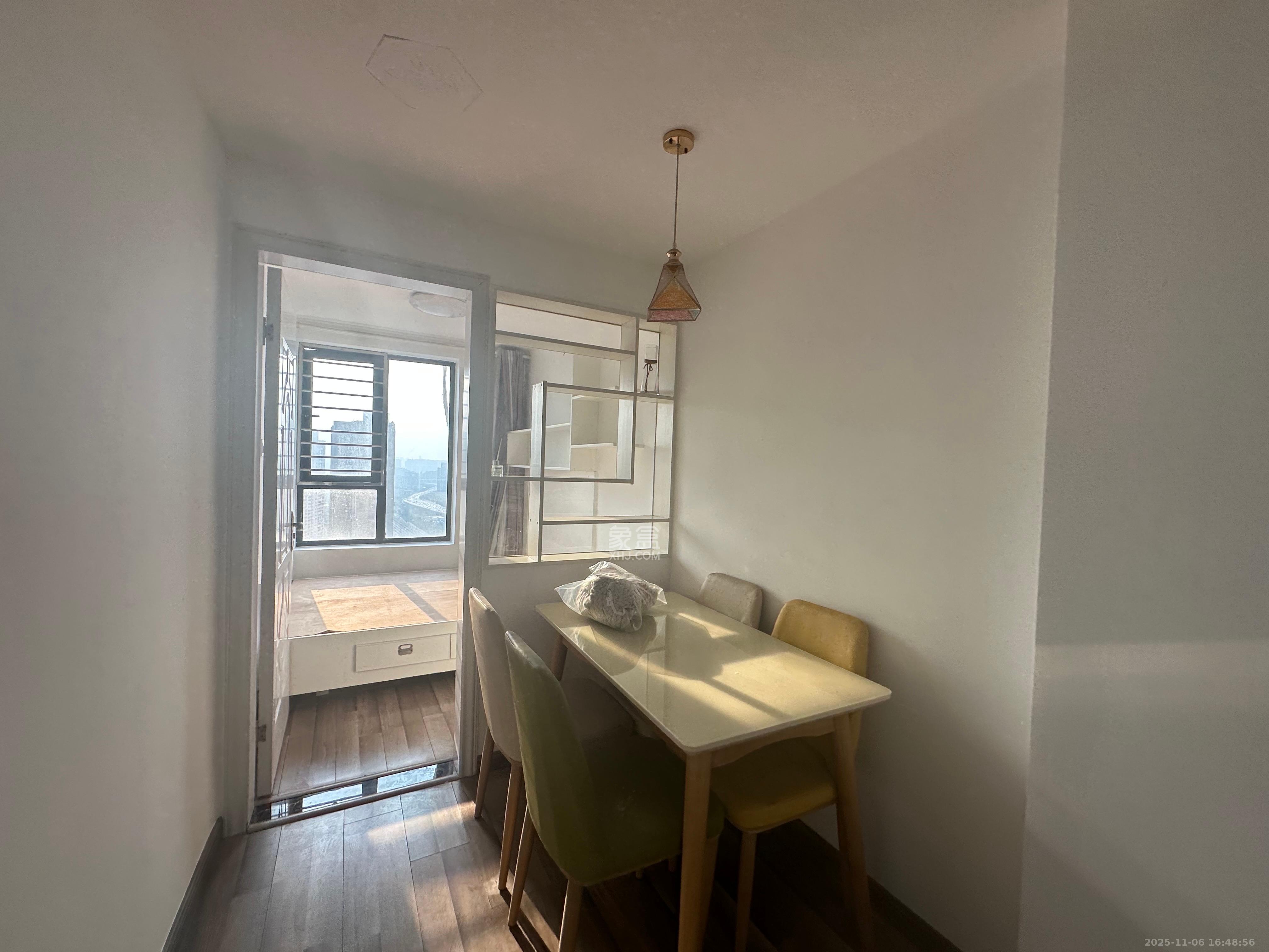 天鸿天府(天鸿中央大院) 2室1厅1卫 2100.0元/月 天鸿天府(天鸿中央大院) 2室1厅1卫 2100.0元/月室内图