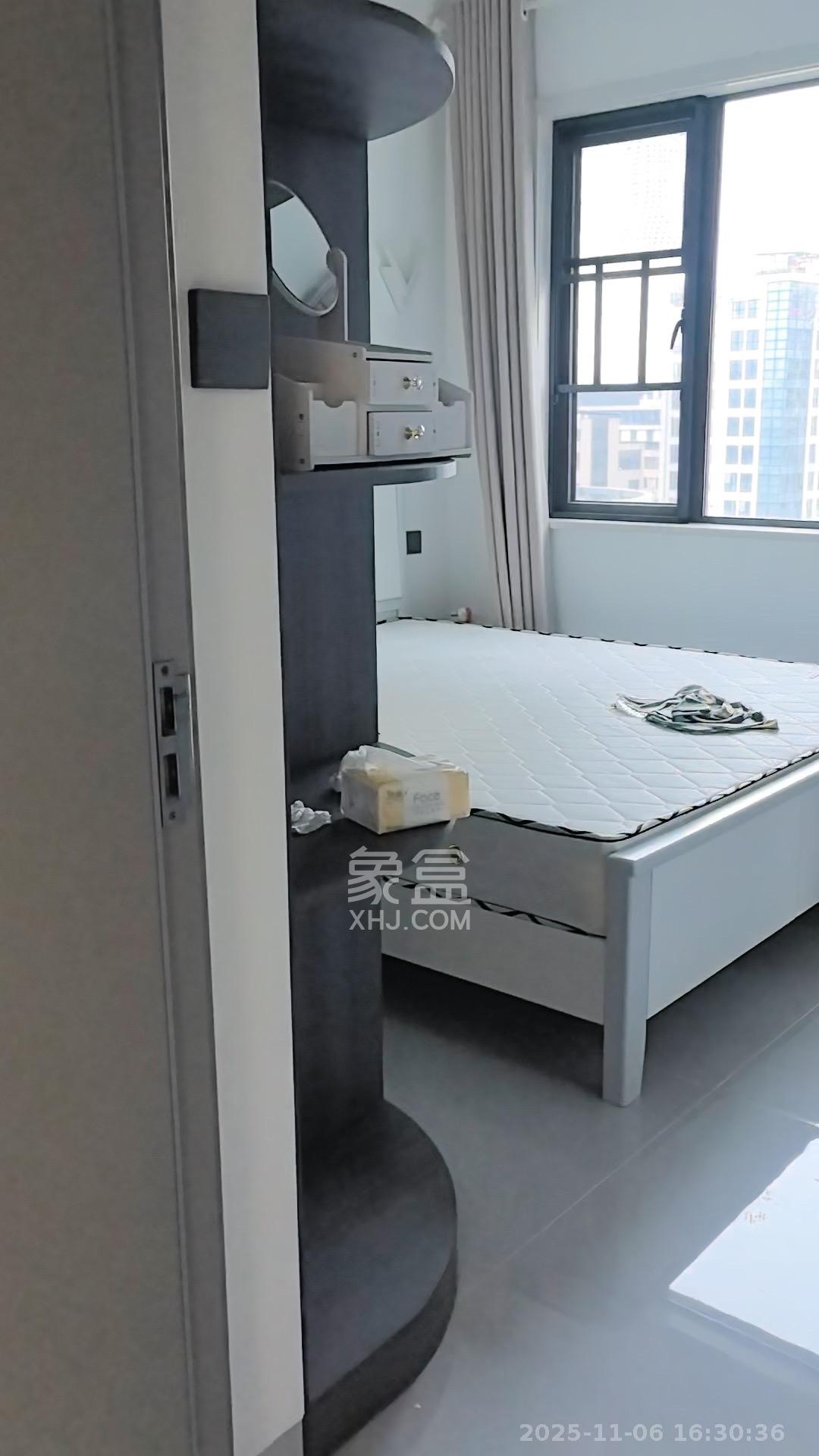 学士翰林苑  2室1厅1卫    1800.0元/月室内图