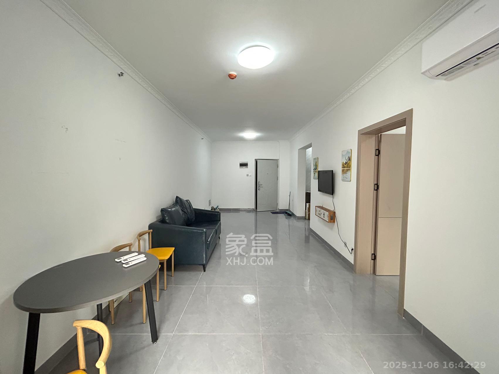 怡海星城 2室2厅1卫 1300.0元/月 怡海星城 2室2厅1卫 1300.0元/月室内图