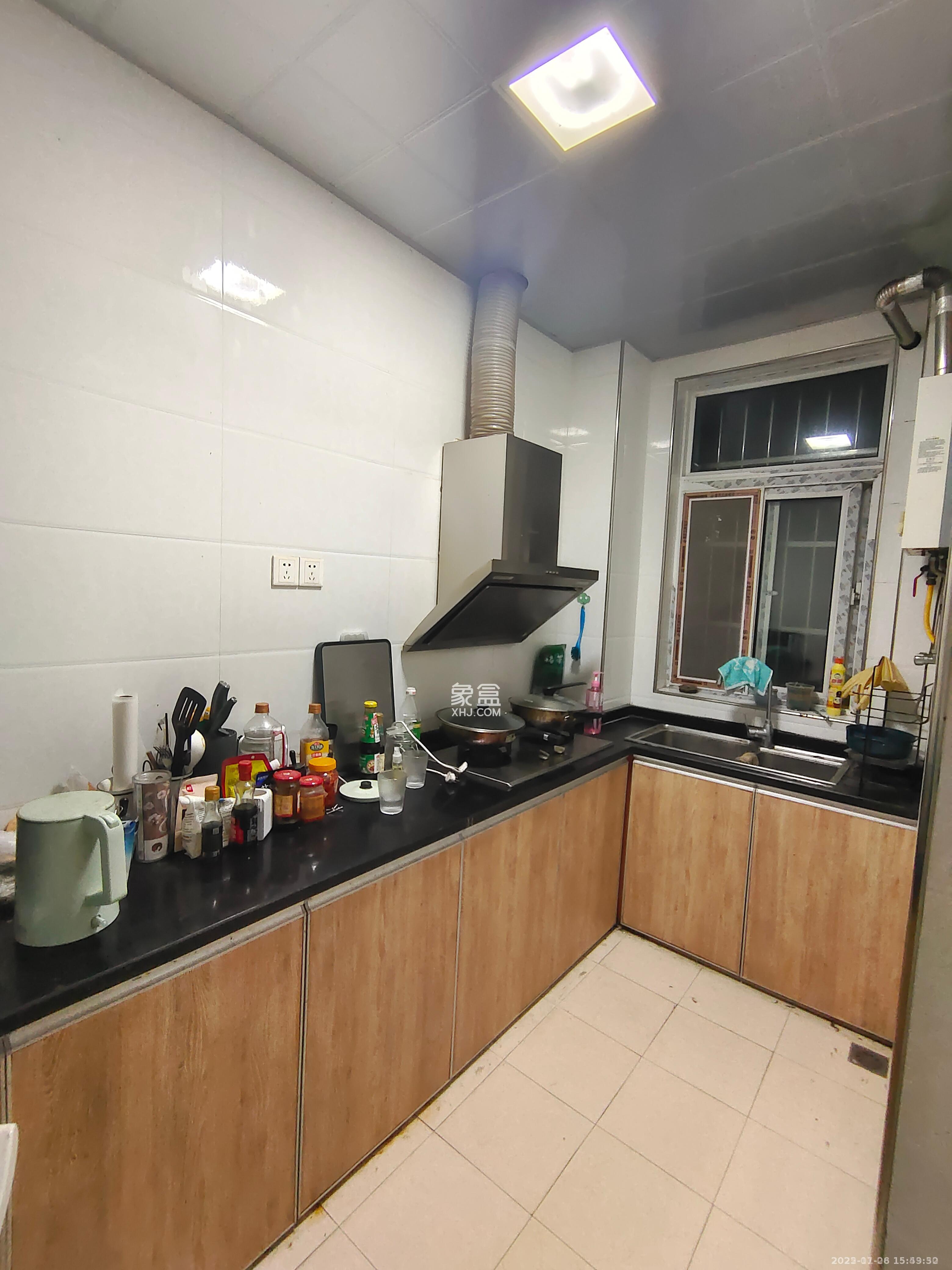 山水湾 2室2厅1卫 1680.0元/月 山水湾 2室2厅1卫 1680.0元/月室内图