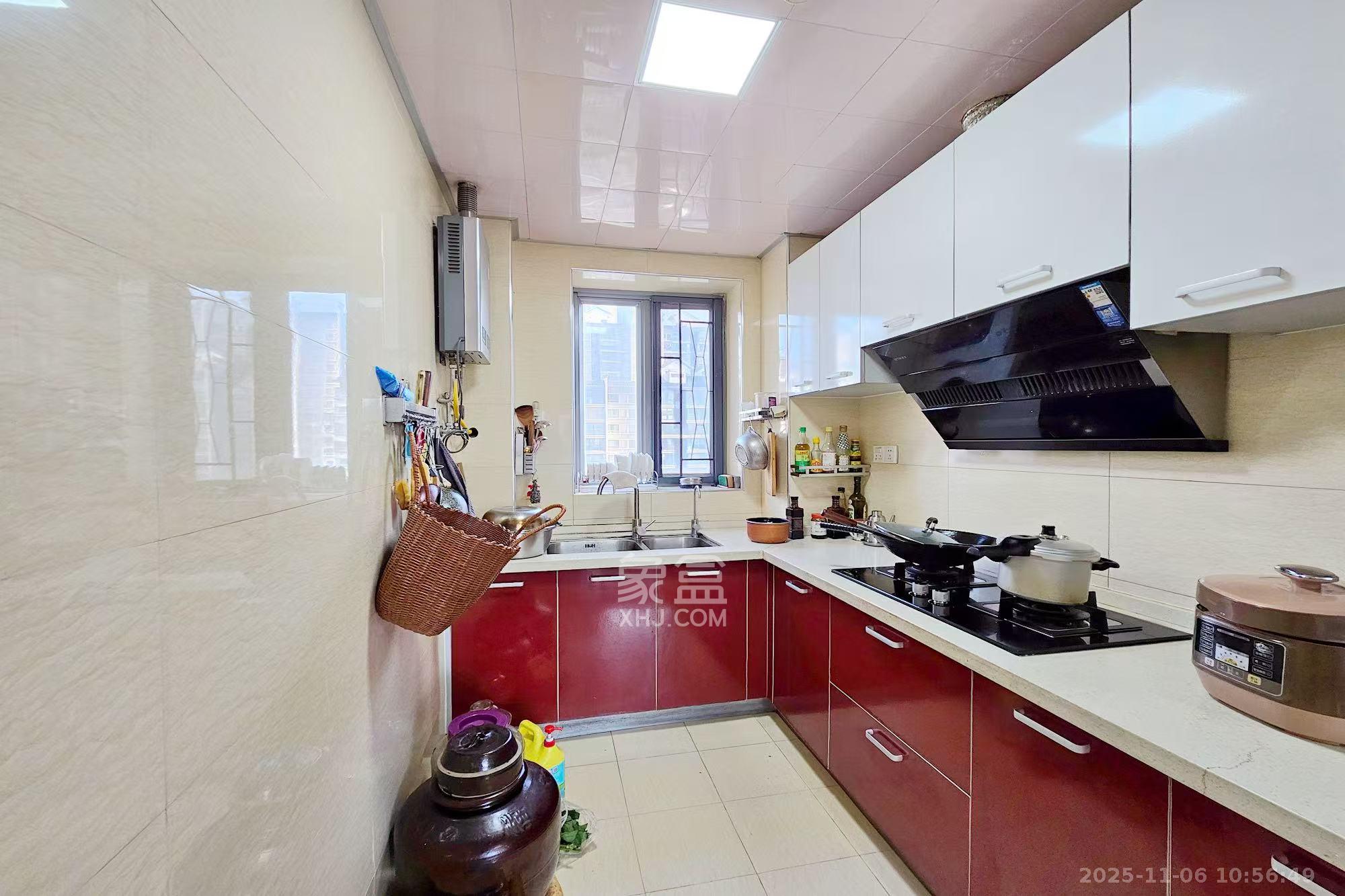 融科檀香山(融科紫檀、香山国际) 2室2厅1卫 2800.0元/月 融科檀香山(融科紫檀、香山国际) 2室2厅1卫 2800.0元/月室内图