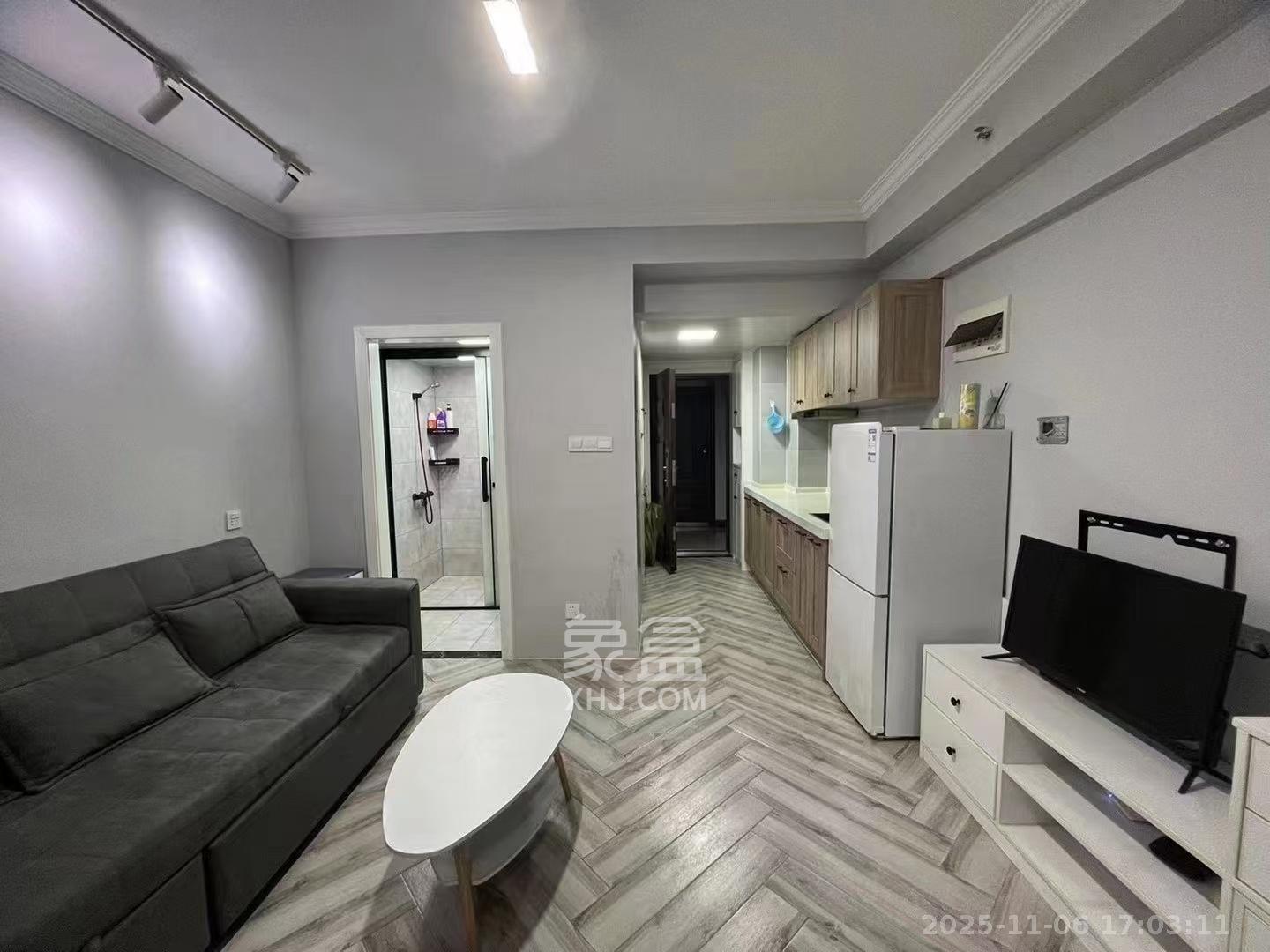 鑫远悦城(鑫远悦时代) 1室1厅1卫 1600.0元/月 鑫远悦城(鑫远悦时代) 1室1厅1卫 1600.0元/月室内图