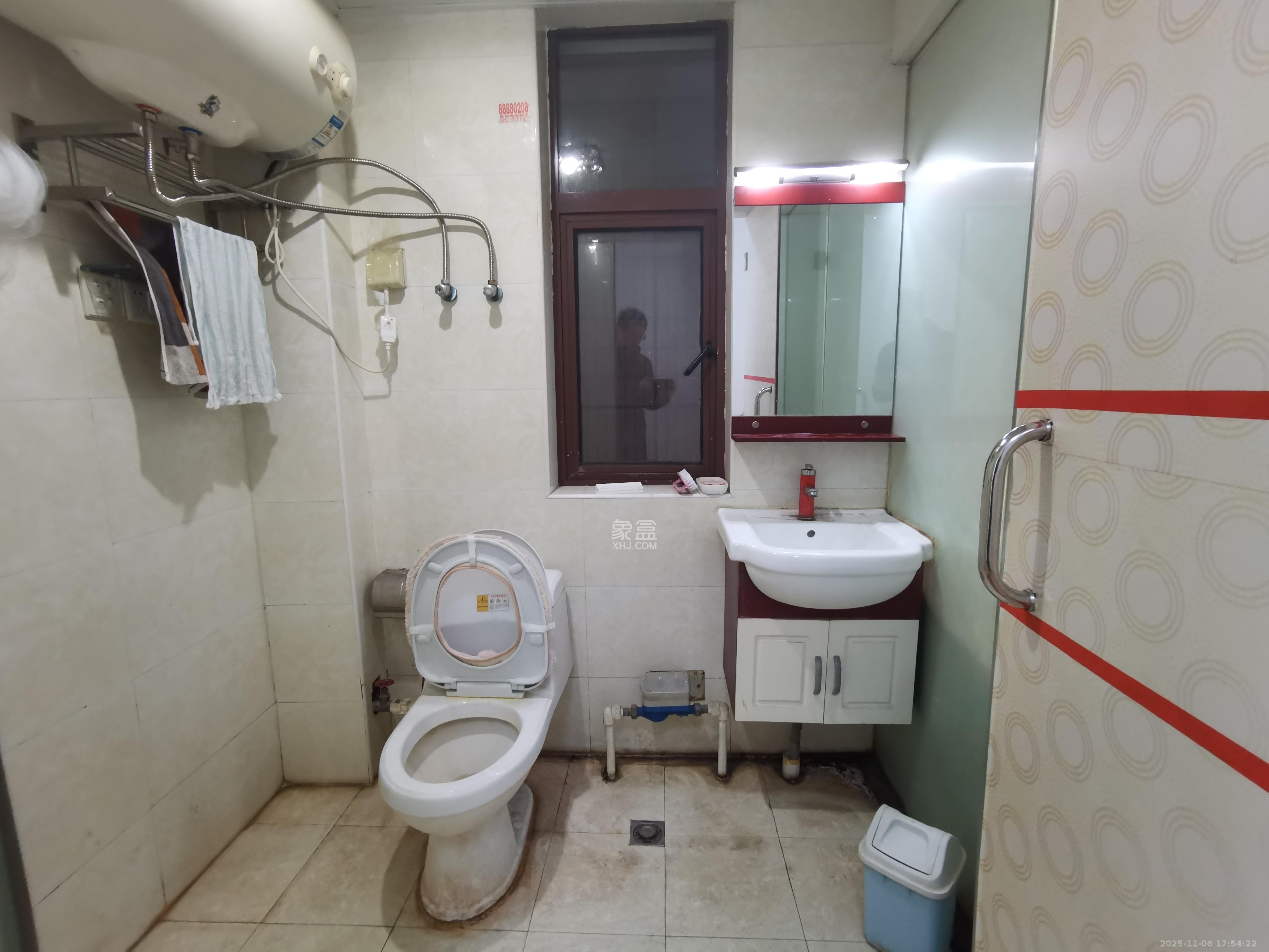 兰卡威国际  1室1厅1卫    1300.0元/月室内图