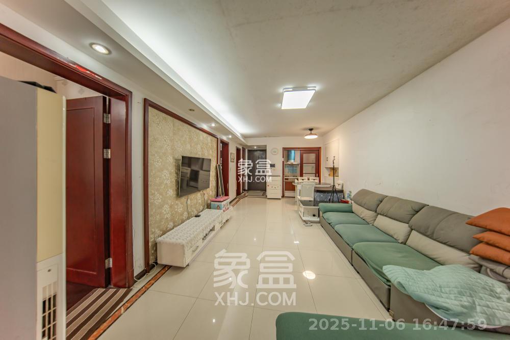 中海国际二期  3室2厅1卫    1800.0元/月室内图