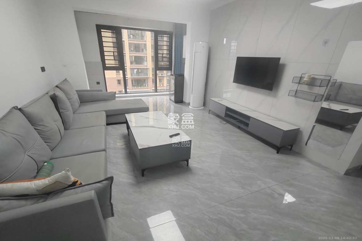 和润园三期 2室2厅1卫 2300.0元/月 和润园三期 2室2厅1卫 2300.0元/月室内图