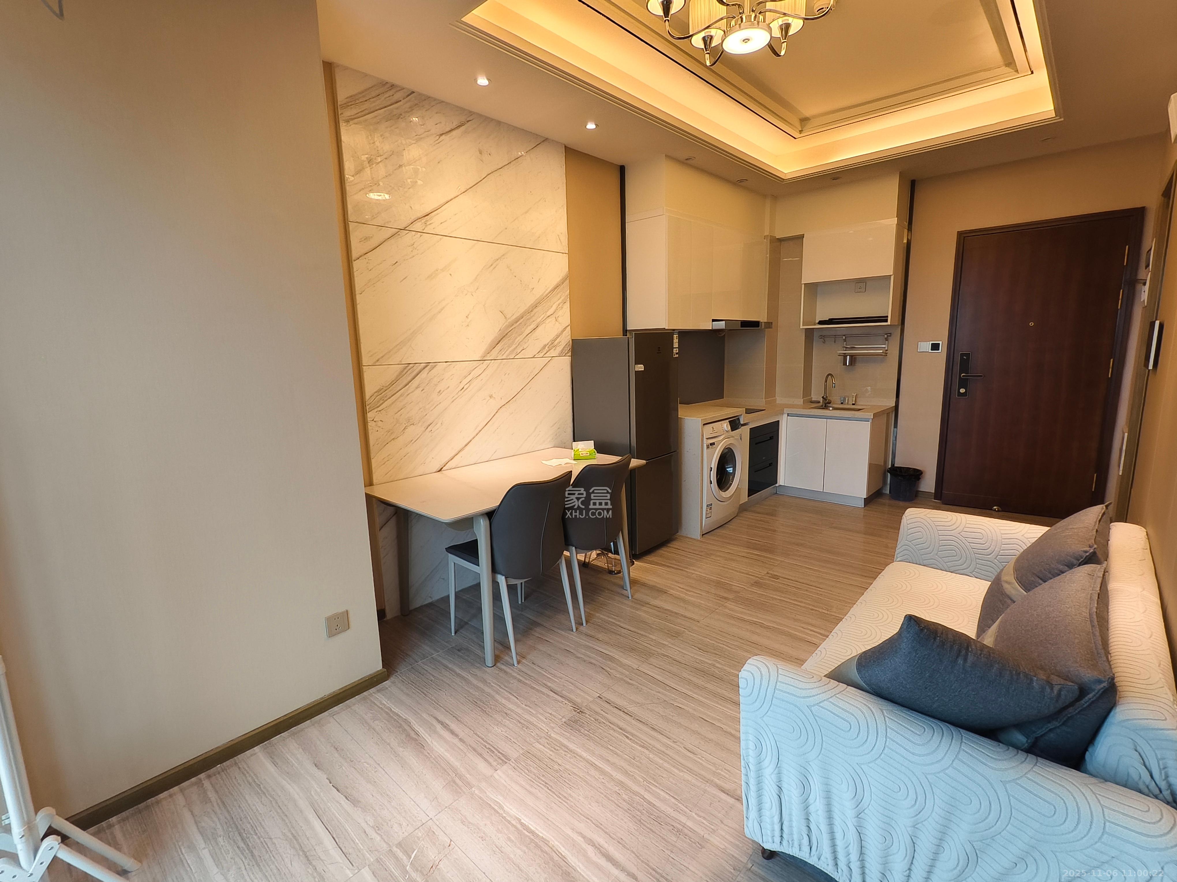 恒大誉府（融誉商业中心）  1室1厅2卫    2200.0元/月室内图