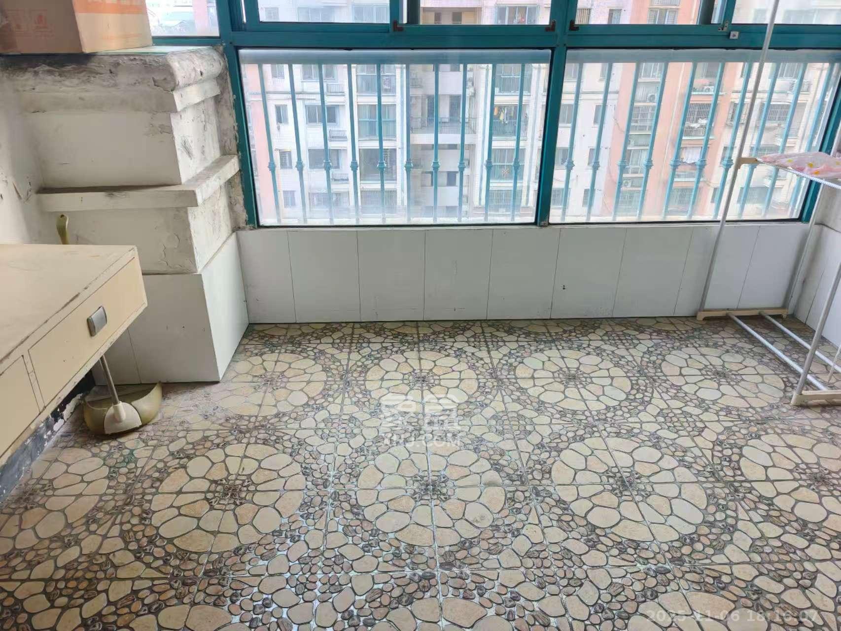 蝴蝶谷  2室2厅1卫    1600.0元/月室内图