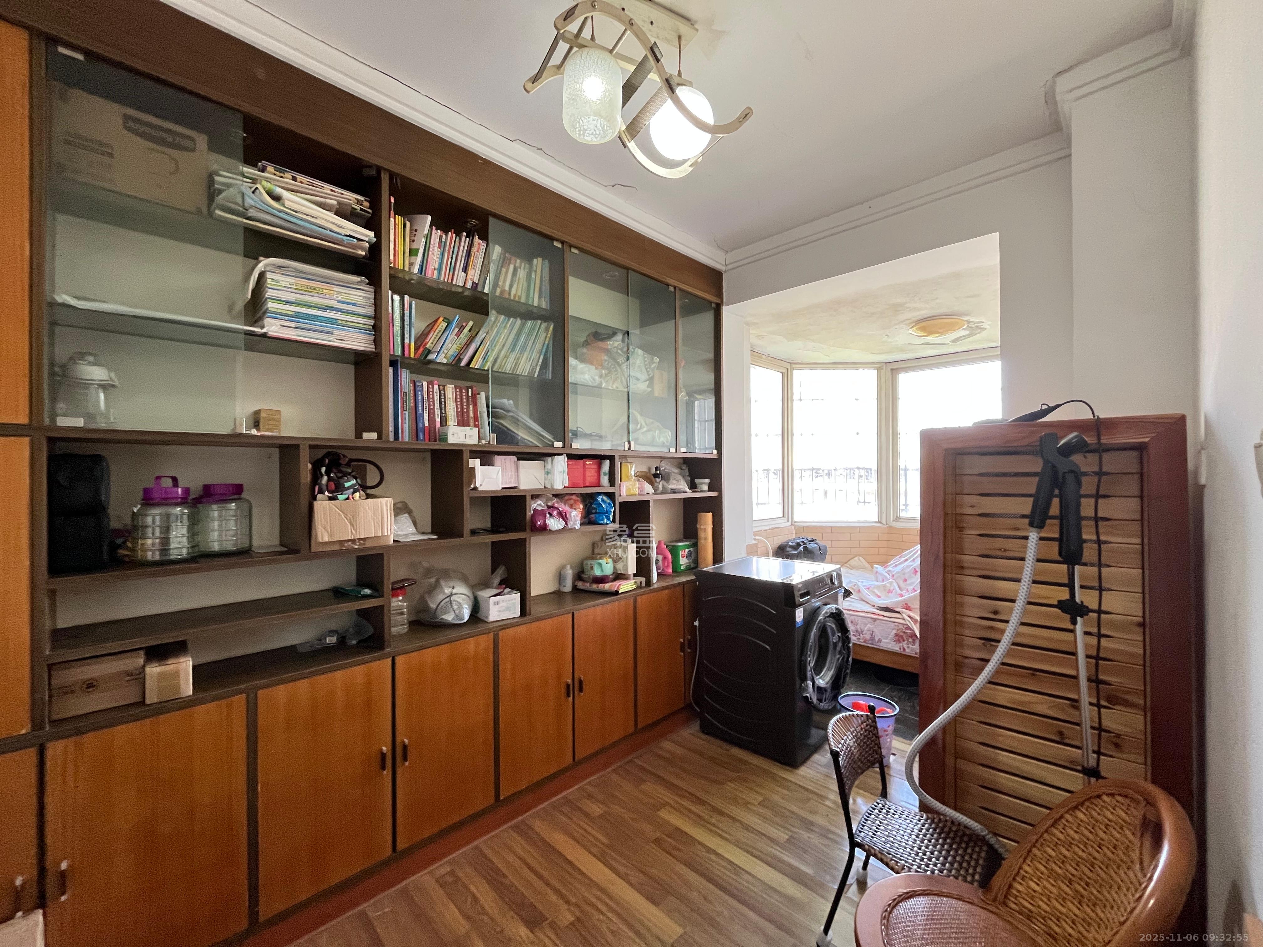 绕城家园 3室2厅1卫 1600.0元/月 绕城家园 3室2厅1卫 1600.0元/月室内图