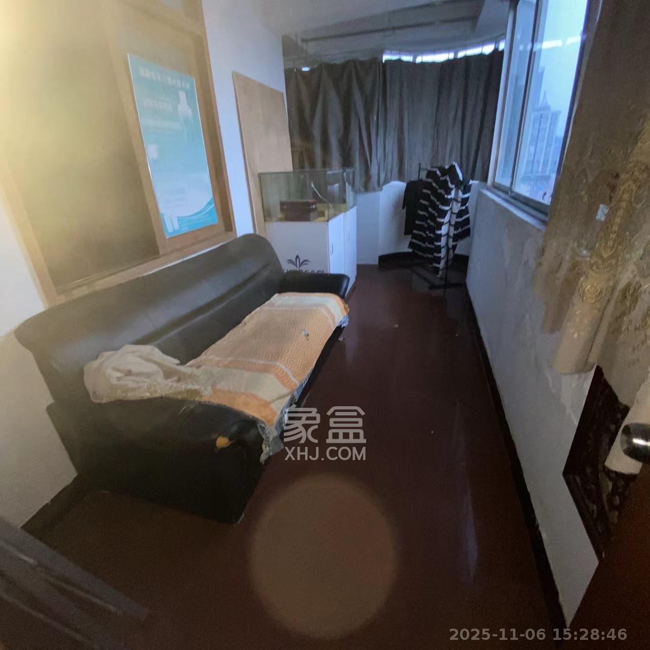 丰泉家园  3室2厅1卫    4500.0元/月室内图