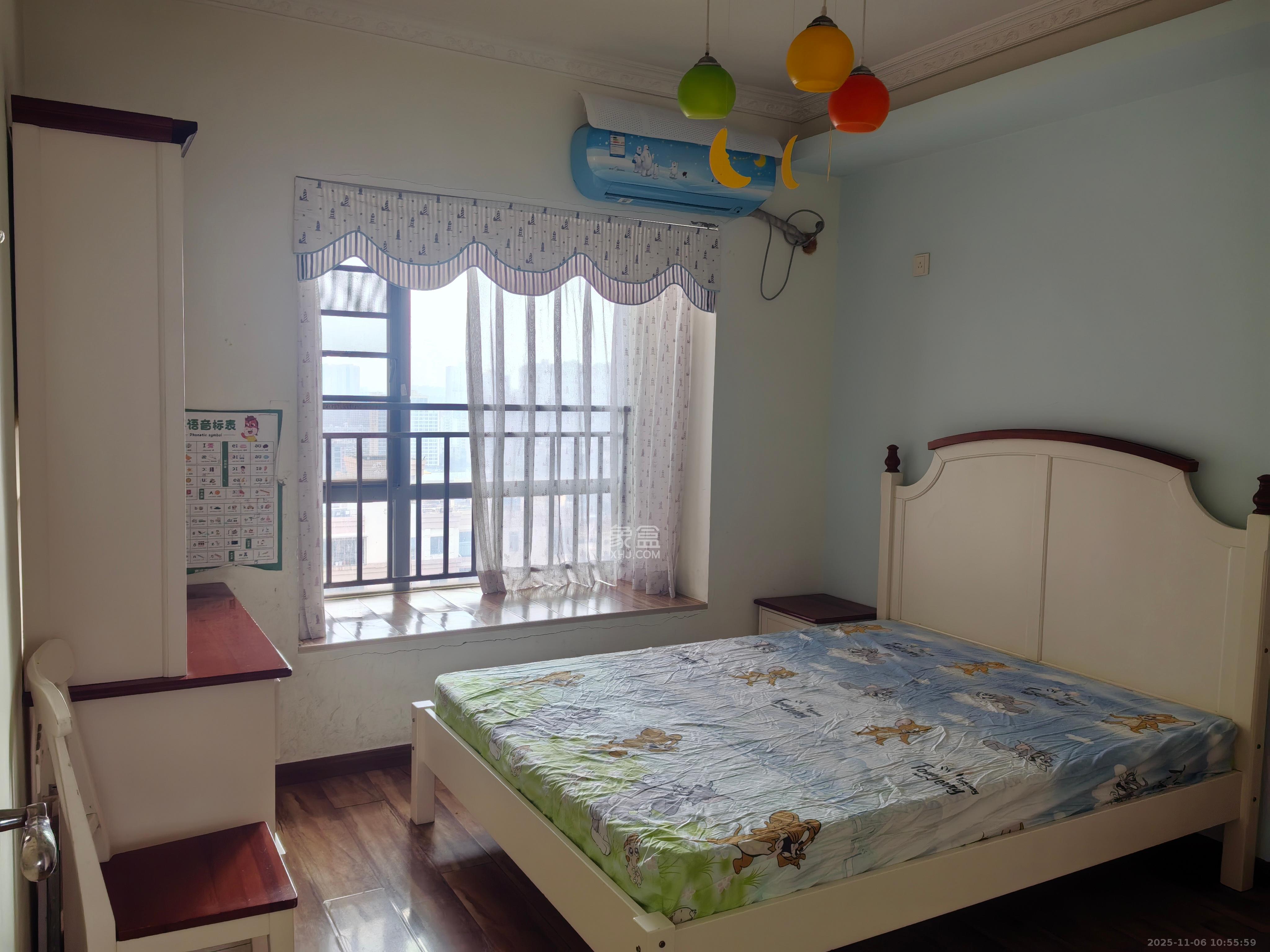 上海城小区  3室2厅1卫    2600.0元/月室内图