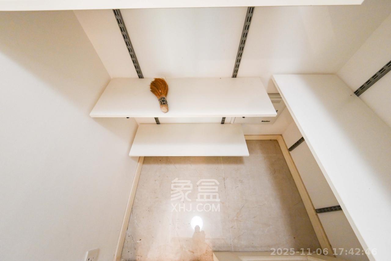 万科魅力之城观澜里 4室2厅2卫 3000.0元/月 万科魅力之城观澜里 4室2厅2卫 3000.0元/月室内图