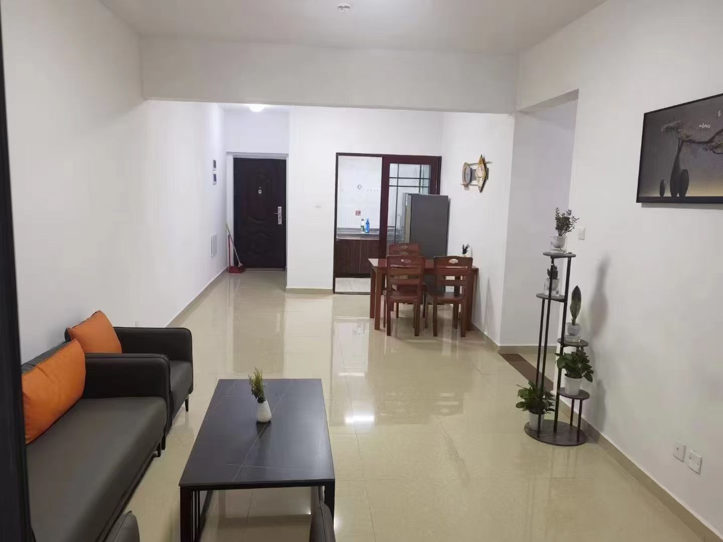 道客和悦坊 3室2厅1卫 2700.0元/月 道客和悦坊 3室2厅1卫 2700.0元/月室内图