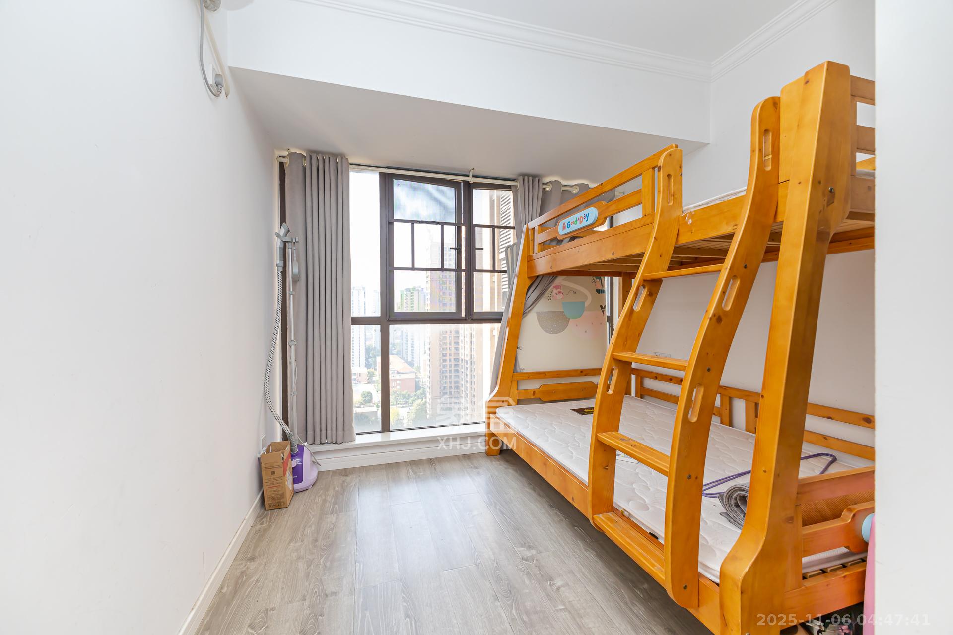 润和又一城 3室2厅1卫 76.8万 润和又一城 3室2厅1卫 76.8万卧室